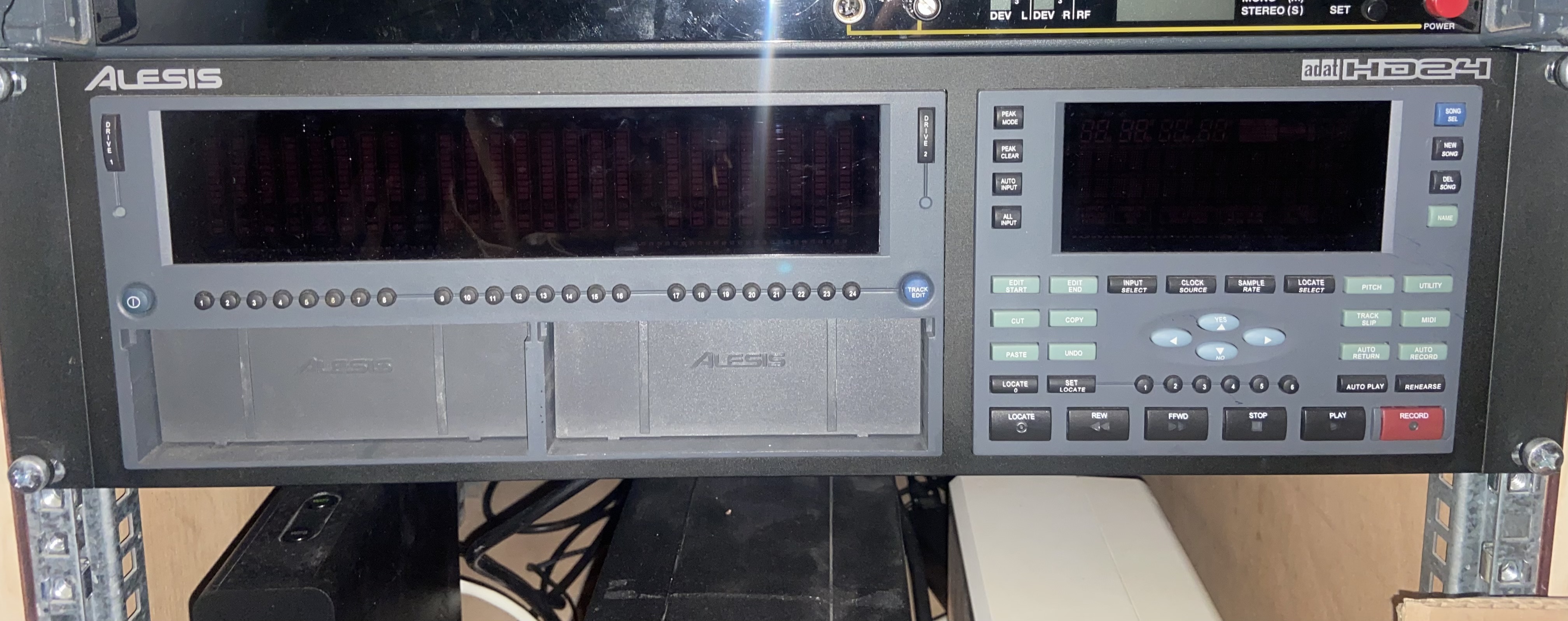 Alesis HD24 (50154)