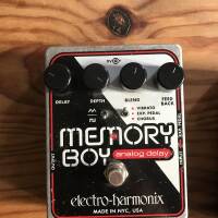 MEMORY BOY by Electro-Harmonix : Delay analogique