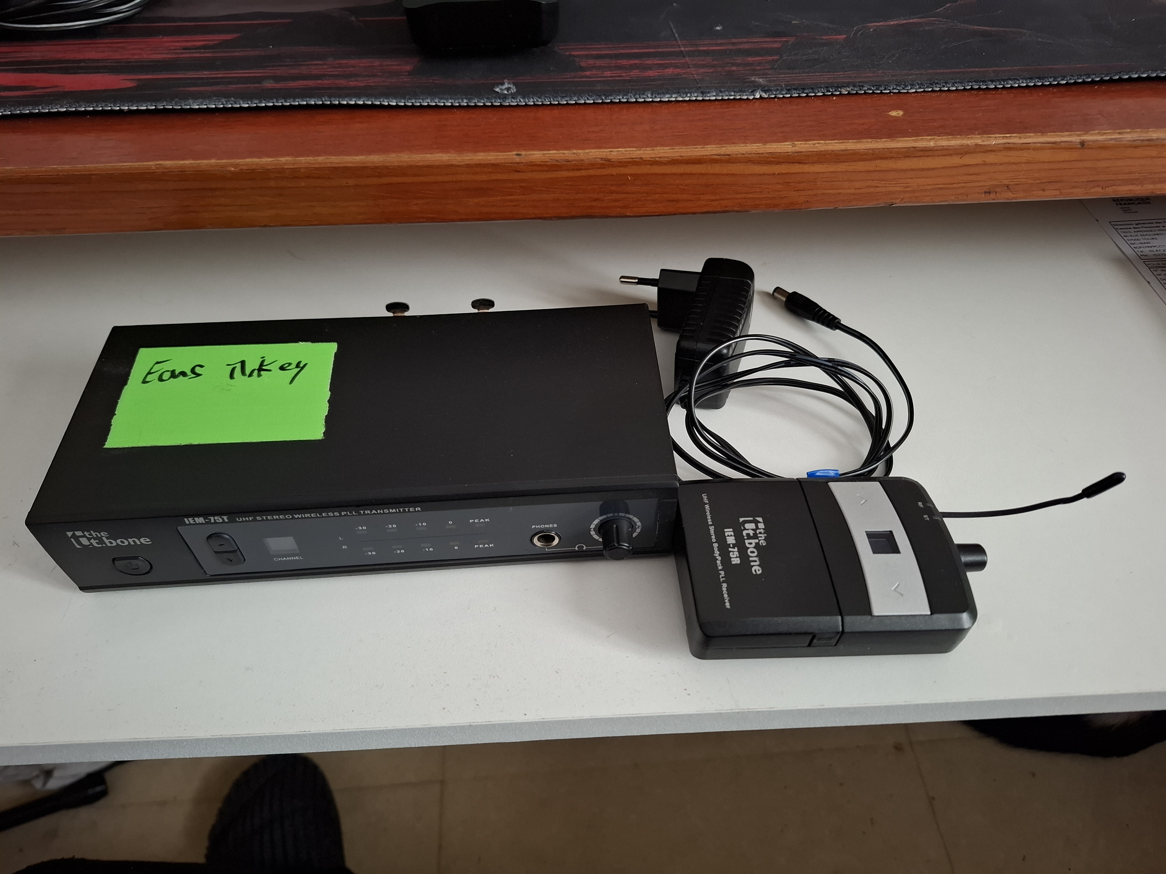 Vend ear monitor Iem 5 tbone