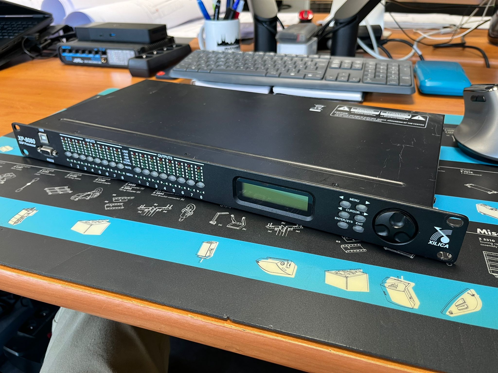 A vendre Xilica XP 8080