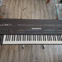 Yamaha DX5 état neuf.
