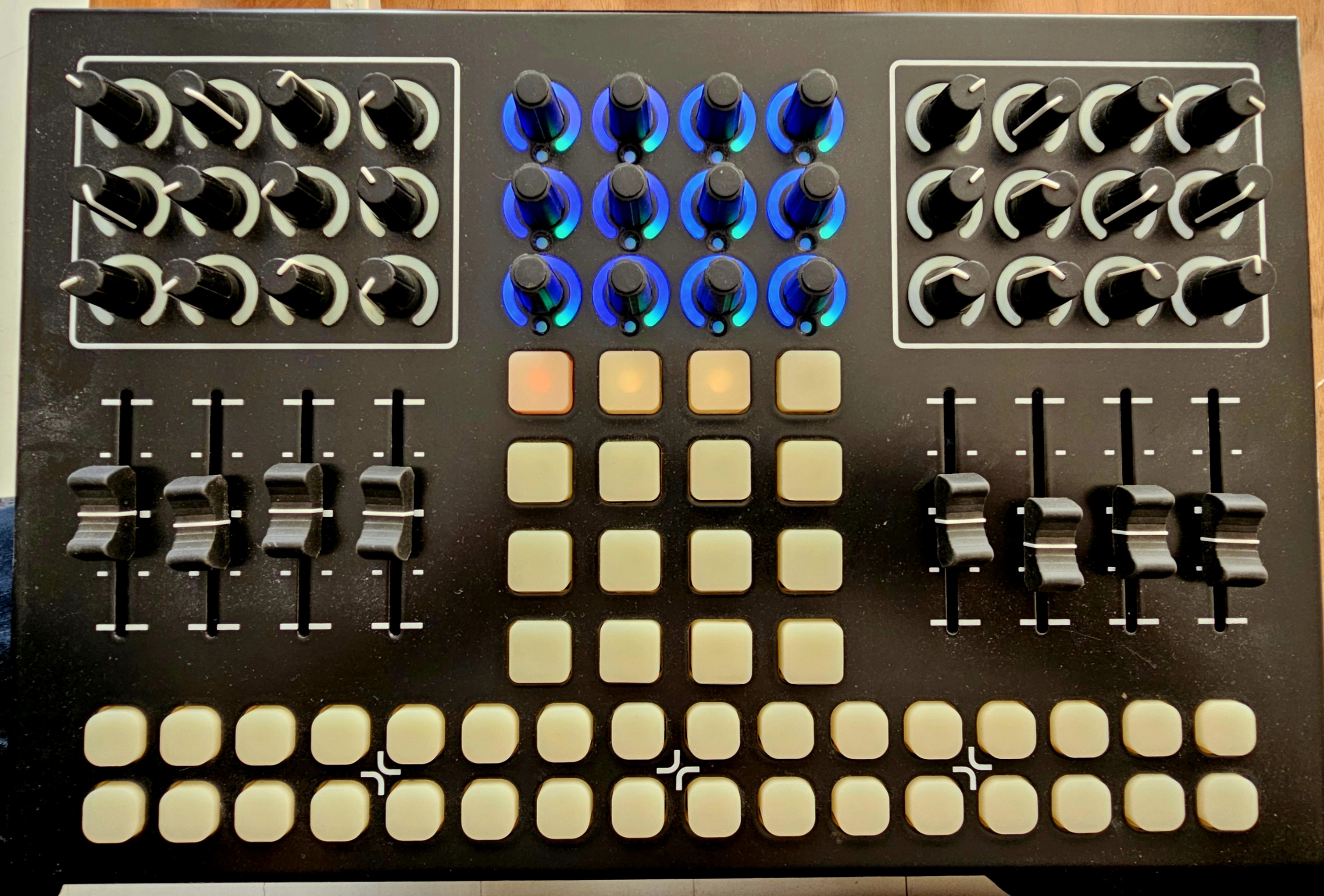 vends contrôleur Livid Instruments CNTRL:R