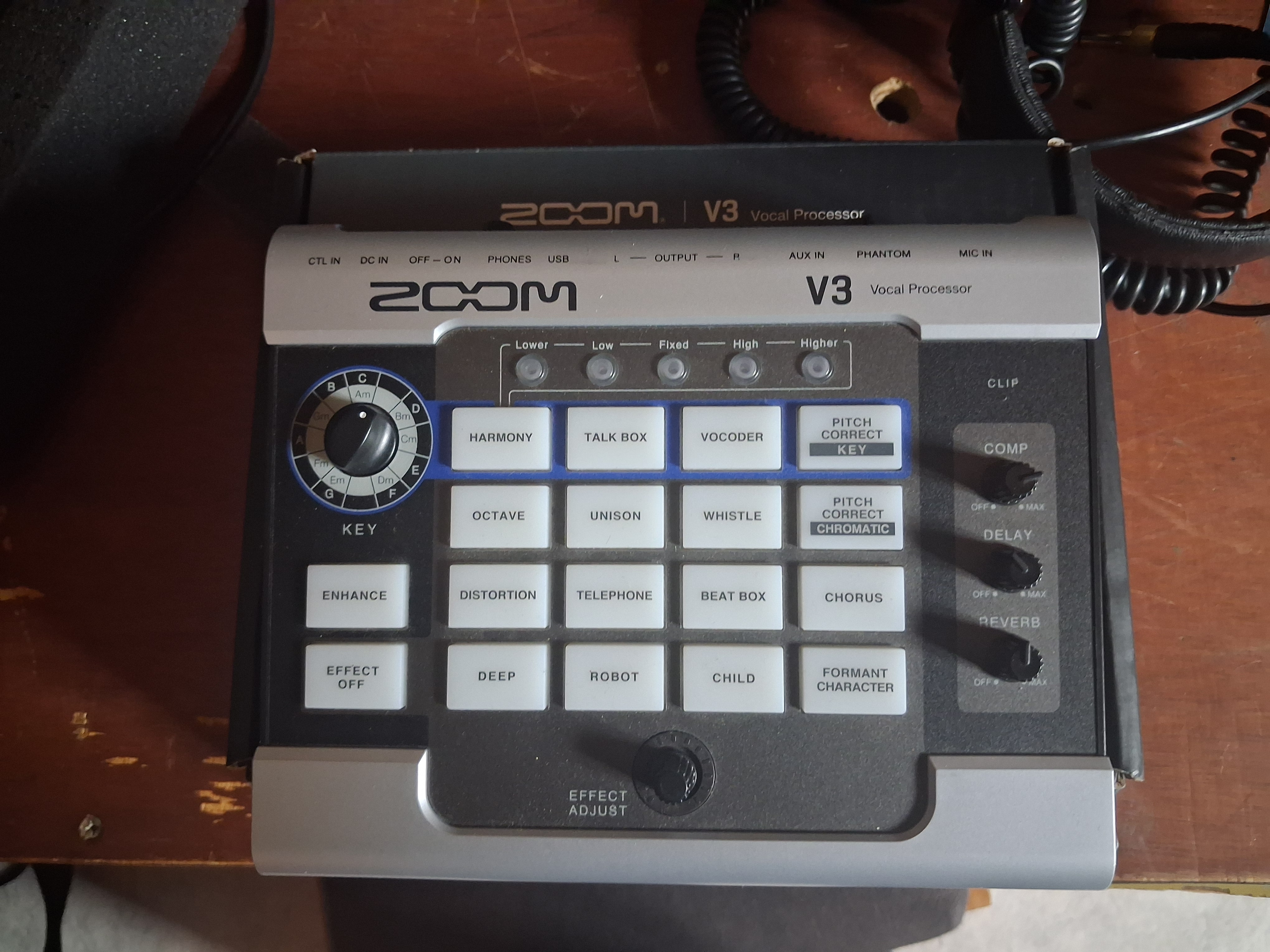 Vends Zoom V3 processeur vocal