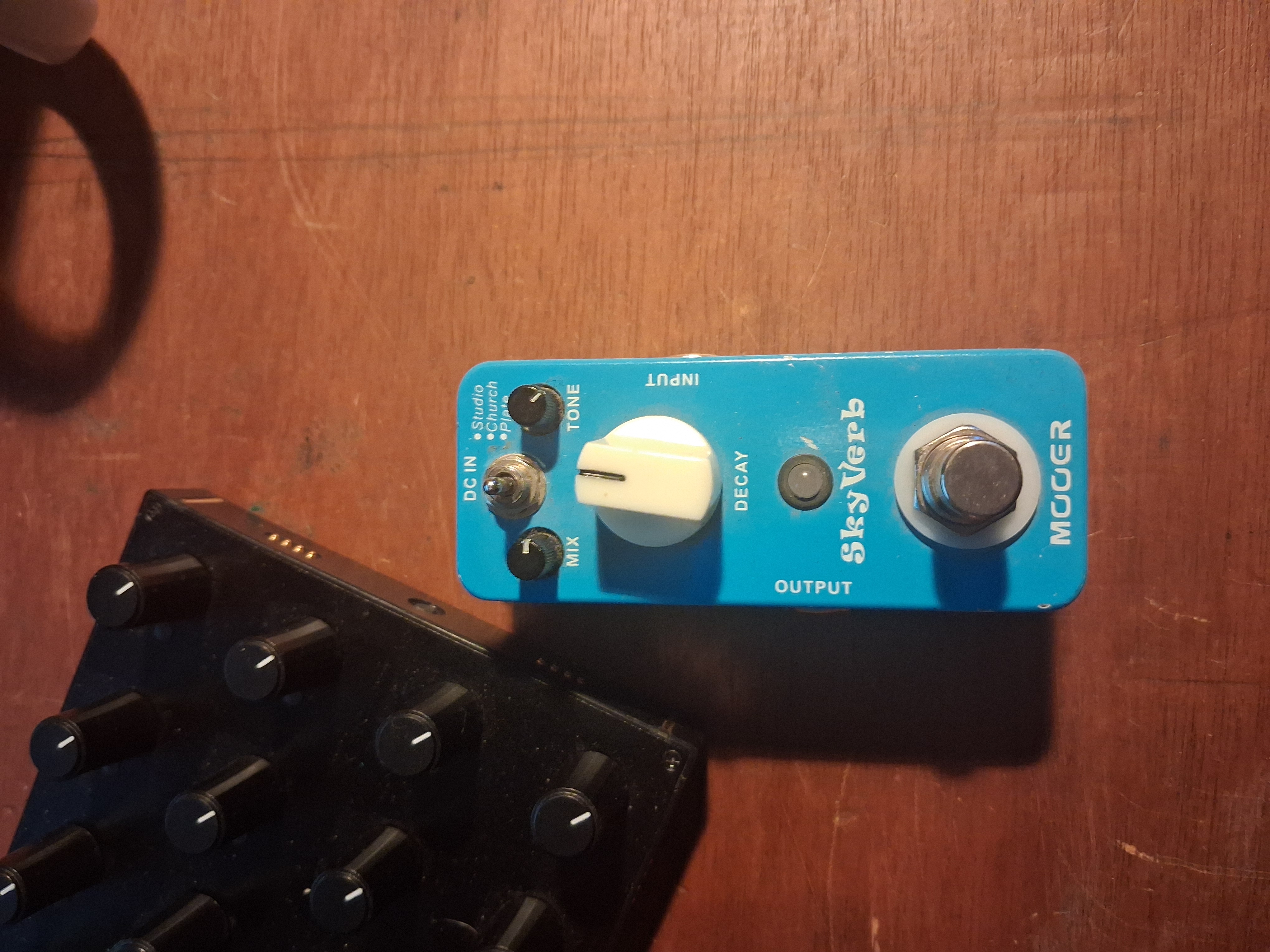 Vends Réverb/delay Mooer SkyVerb