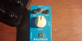Vends Réverb/delay Mooer SkyVerb