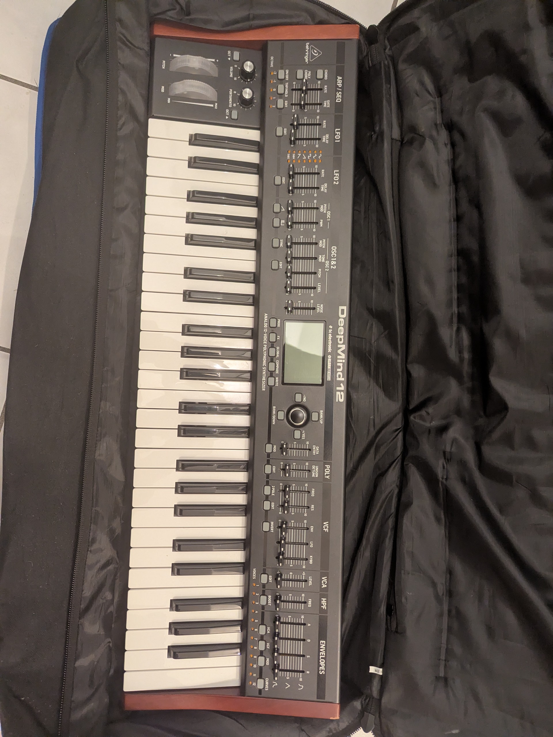 Deepmind 12 comme neuf, Lyon