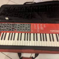 Nord Lead A1 comme neuf + housse, Lyon