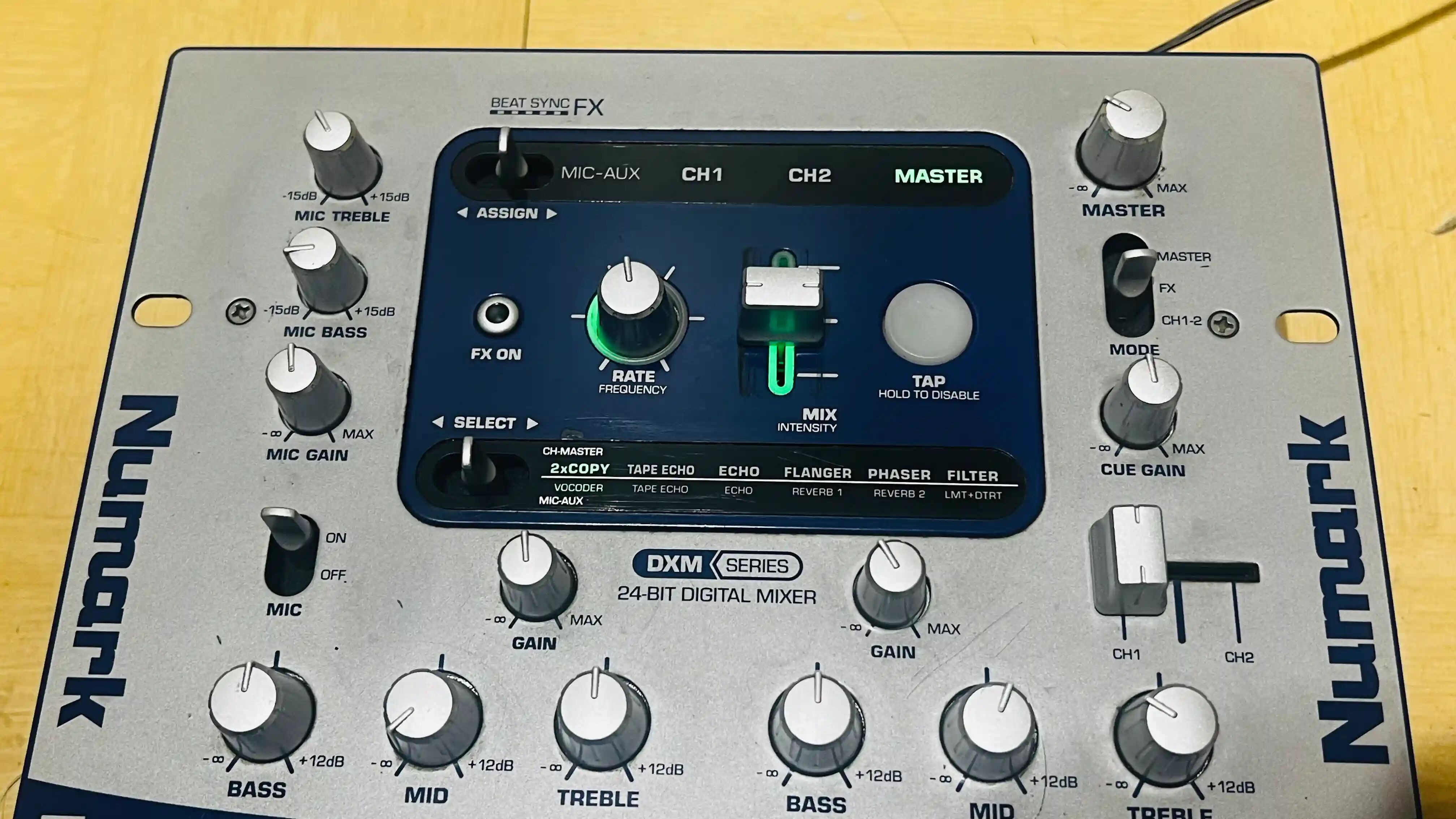 Numark DXM06 (4776)