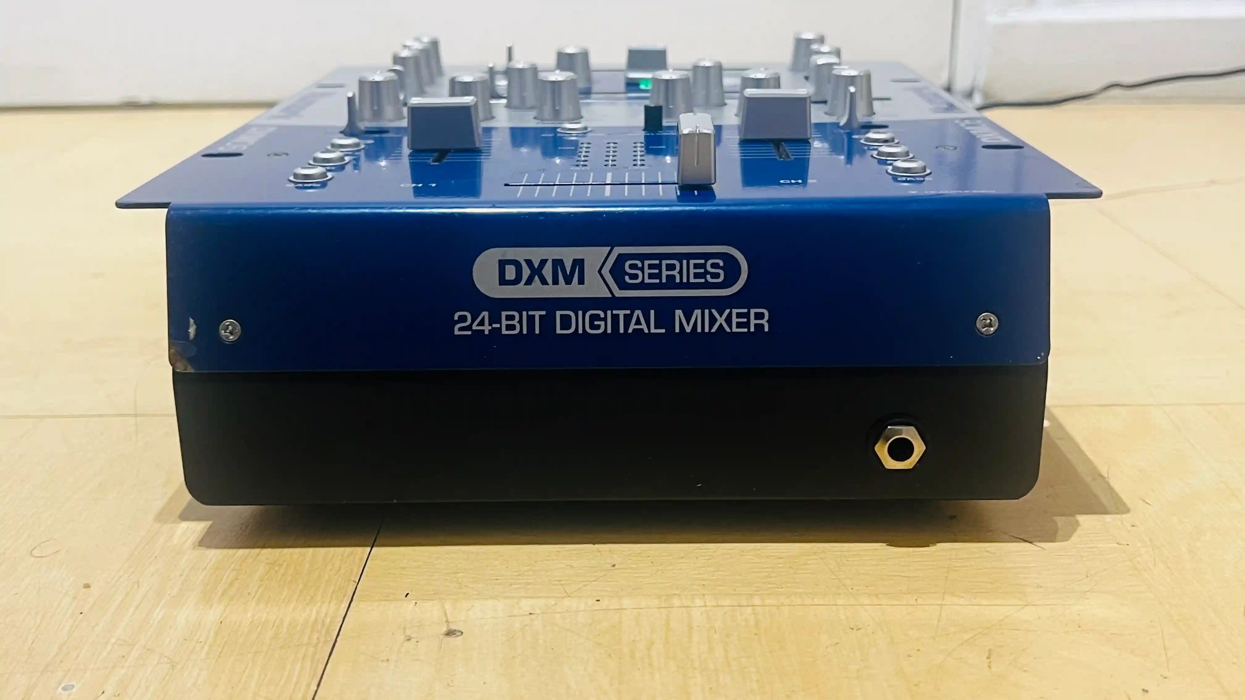 Numark DXM06 (22503)