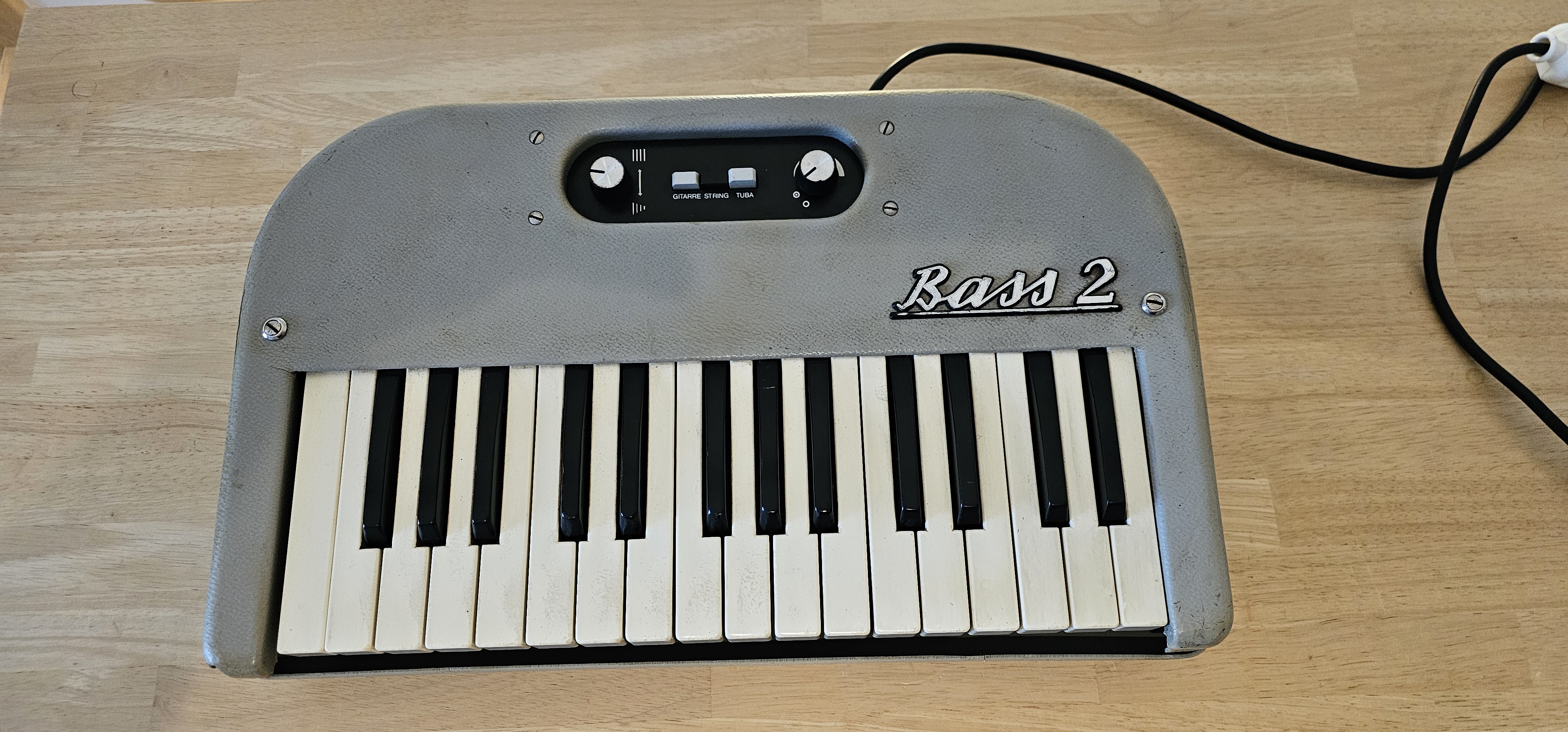 Vends Bass 2 révisé 