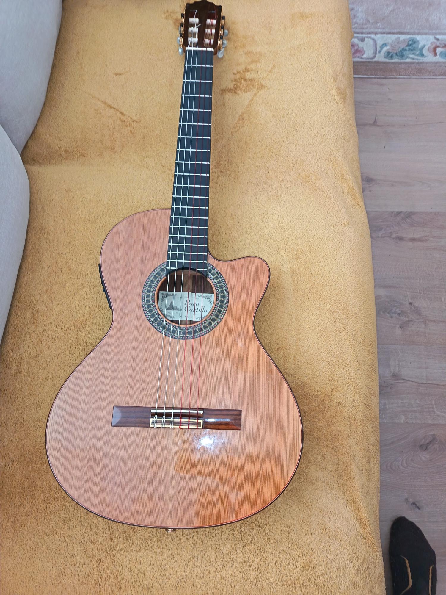 GUITARE PACO CASTILLO 234 TE