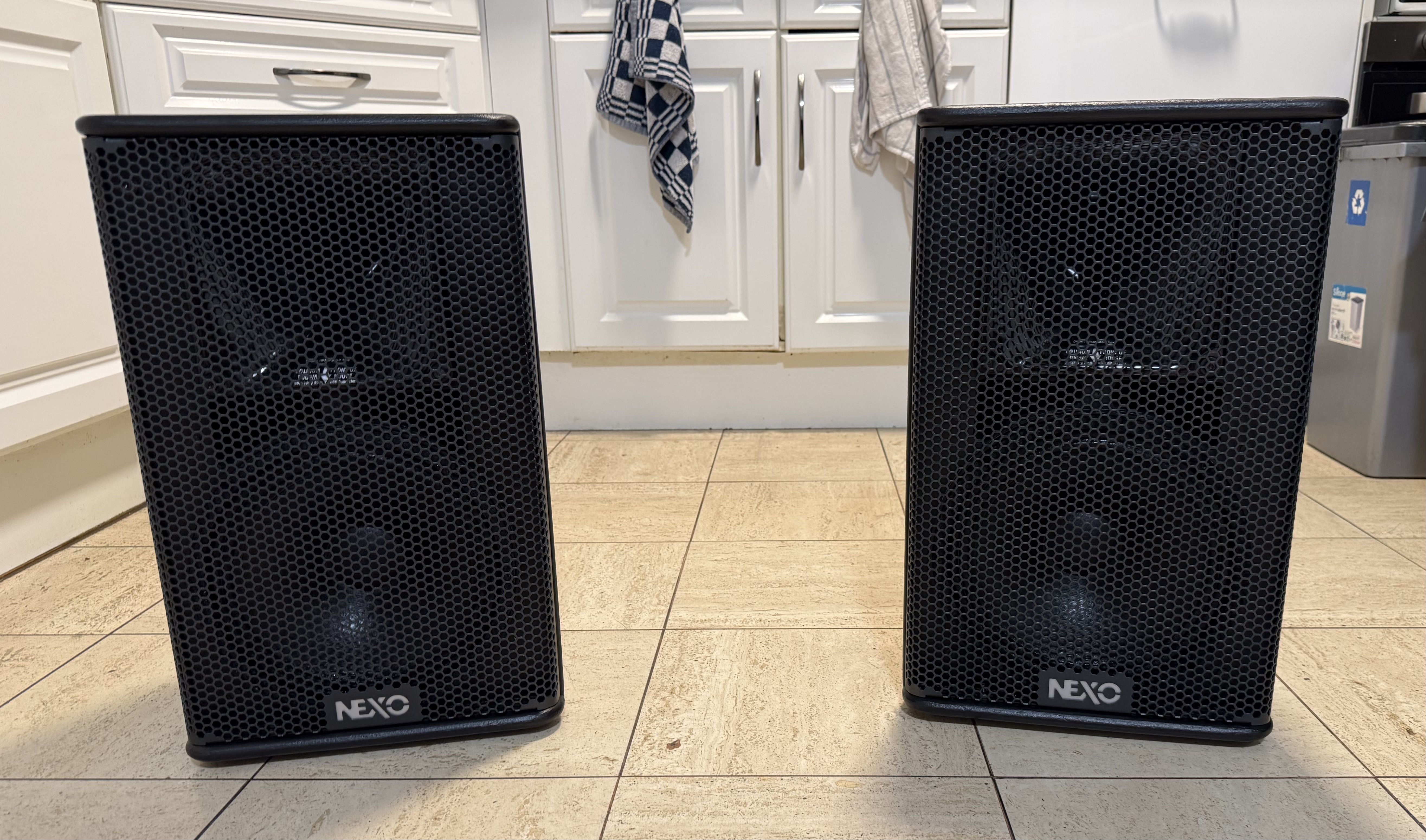 NEXO PS10 Look R2 état Neuf