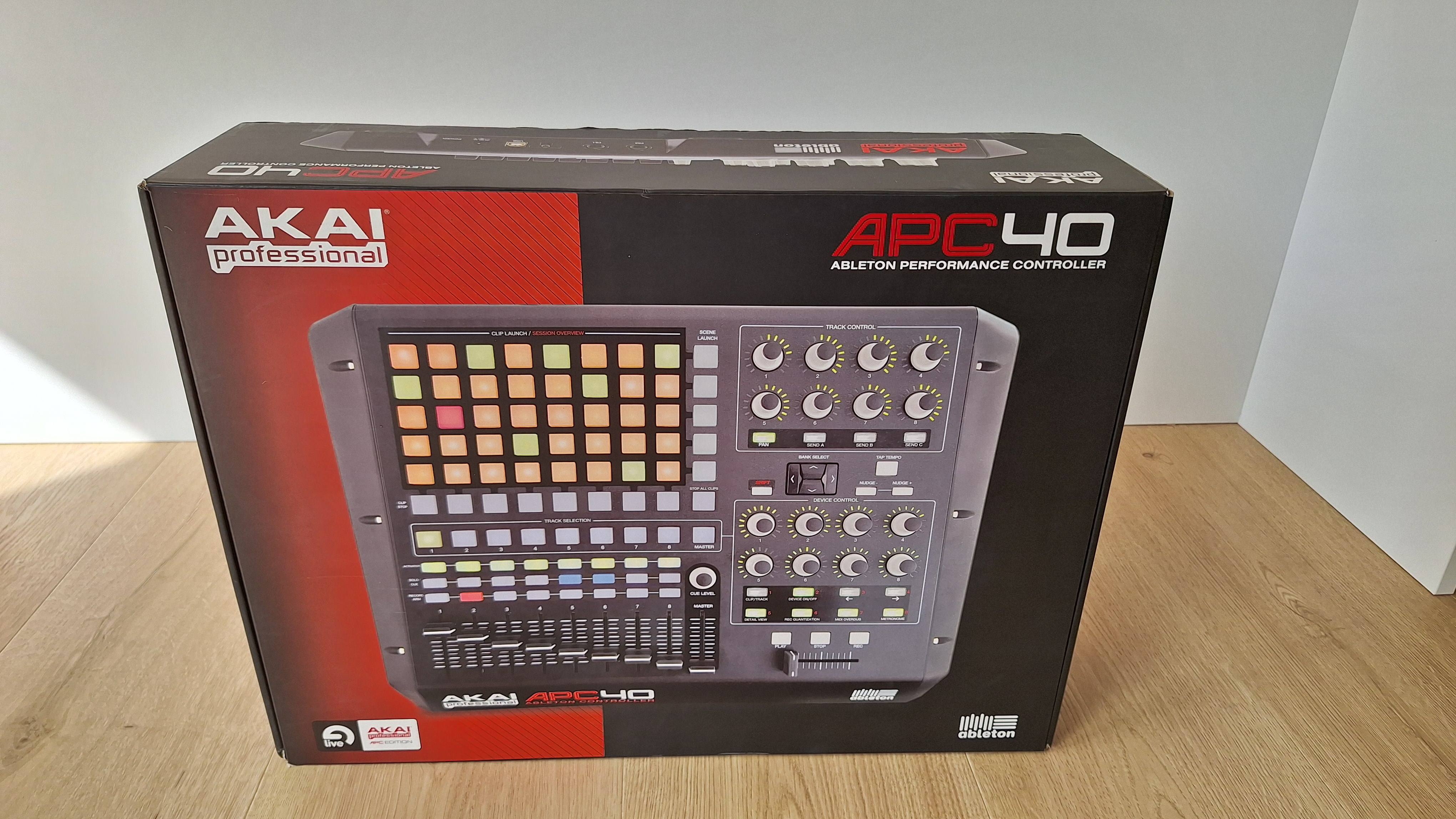 Vends contrôleur Akai APC40