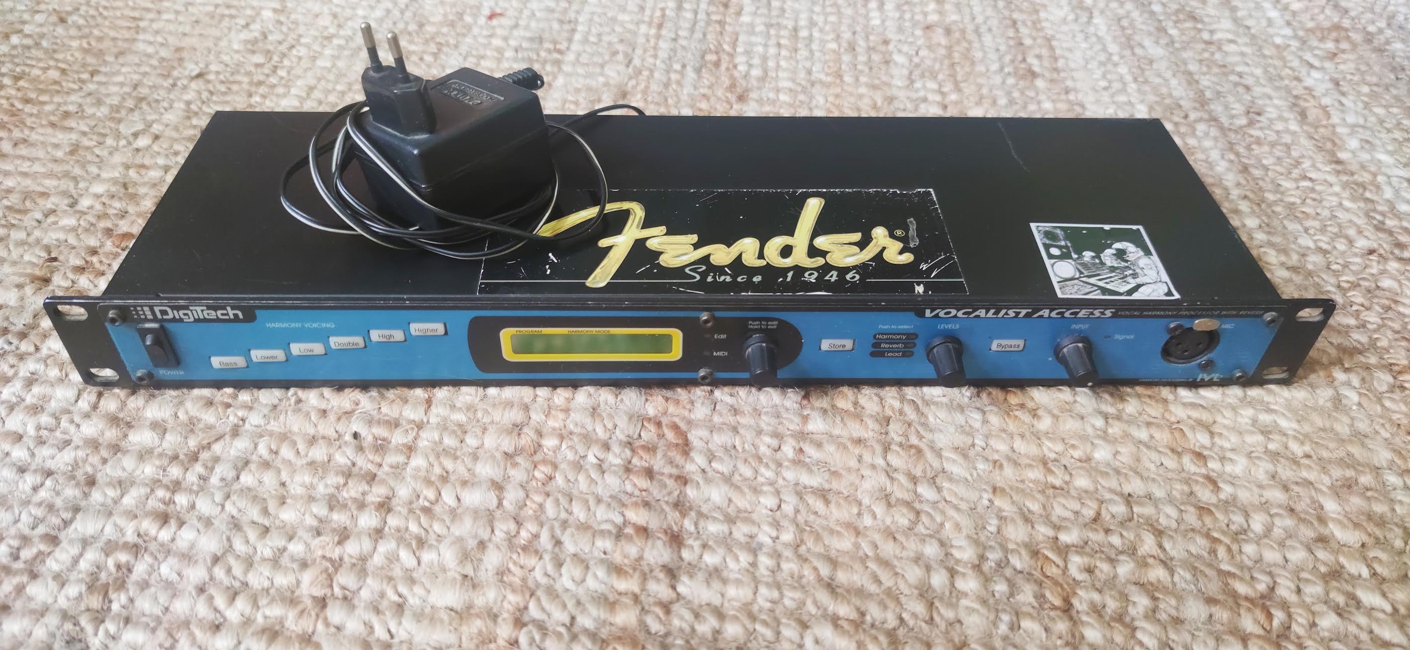 Vocalist access digitech