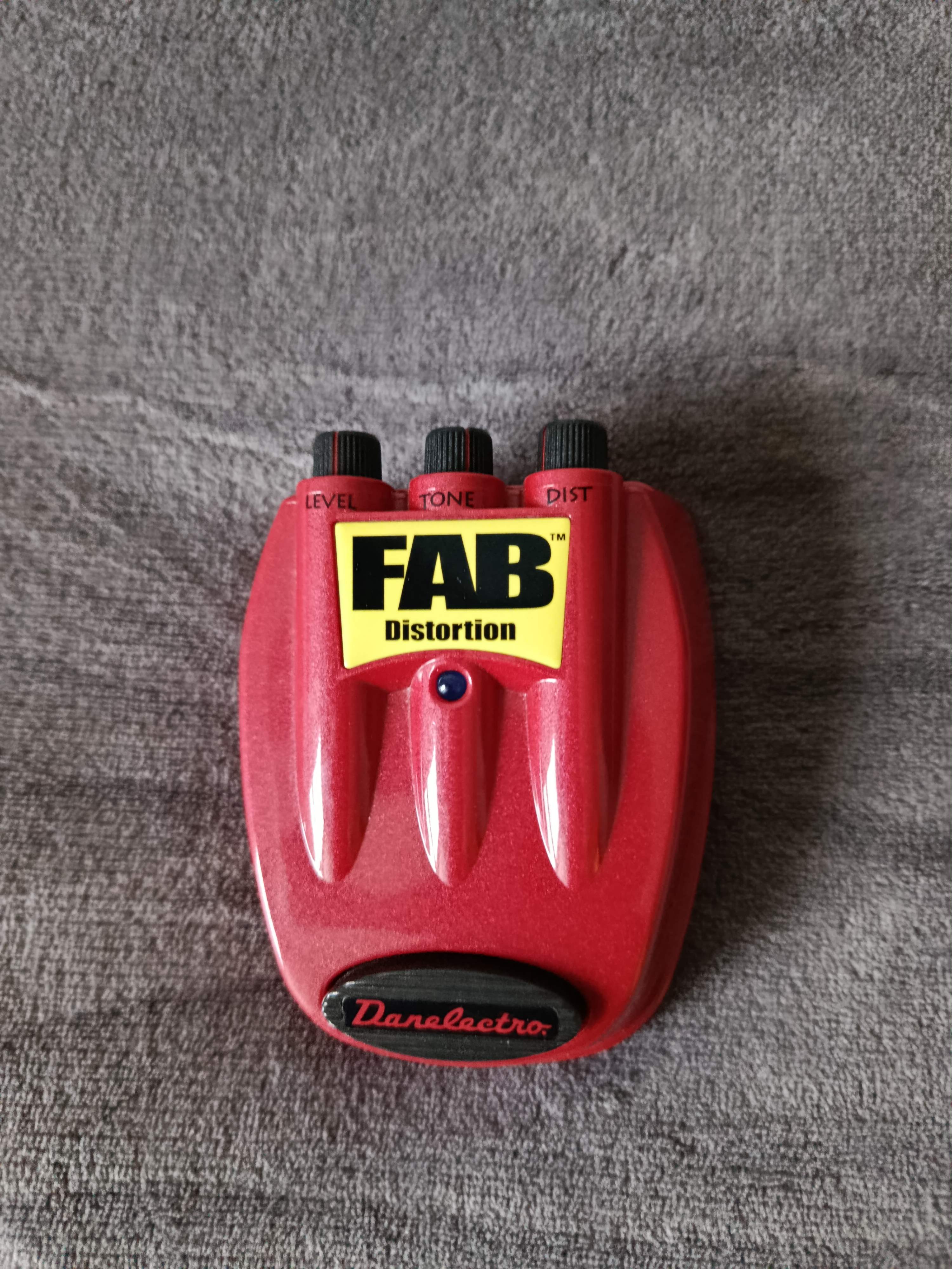 Vends Danelectro D-1 Fab Distortion