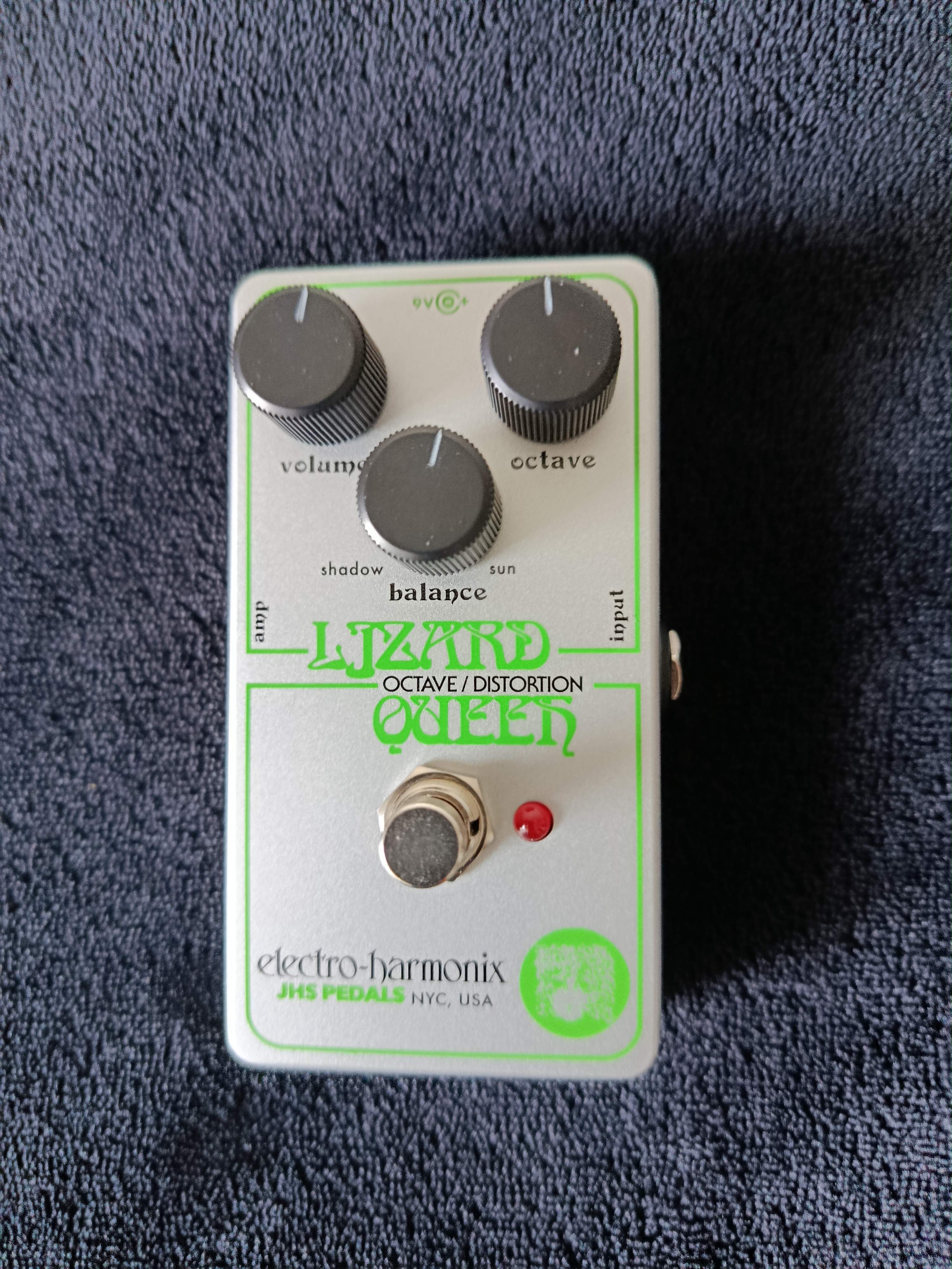Vends fuzz Electro-Harmonix Lizard Queen