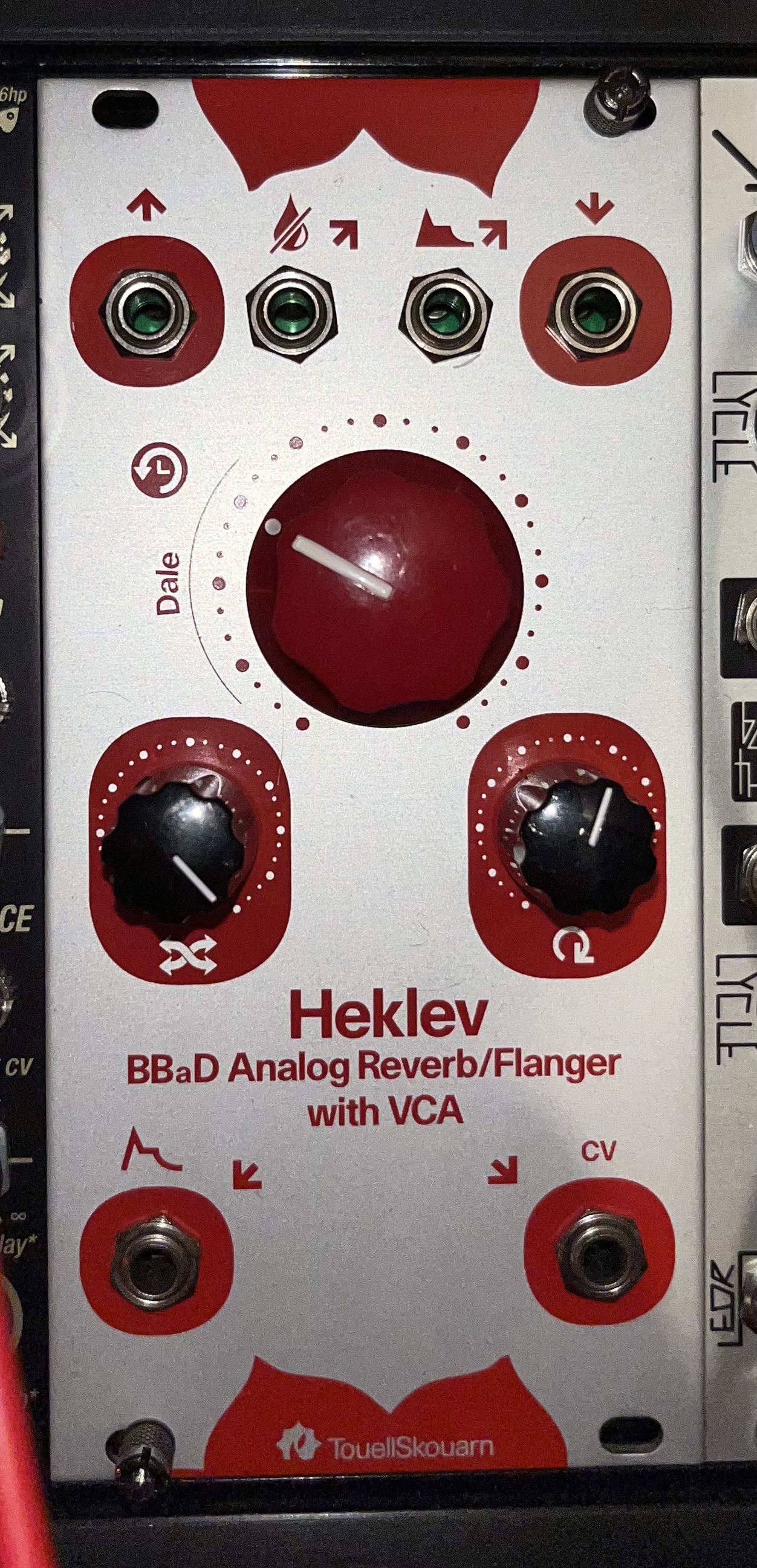 Vends Heklev TouellSkouarn BBD analogique, reverb, flanger, distorsion