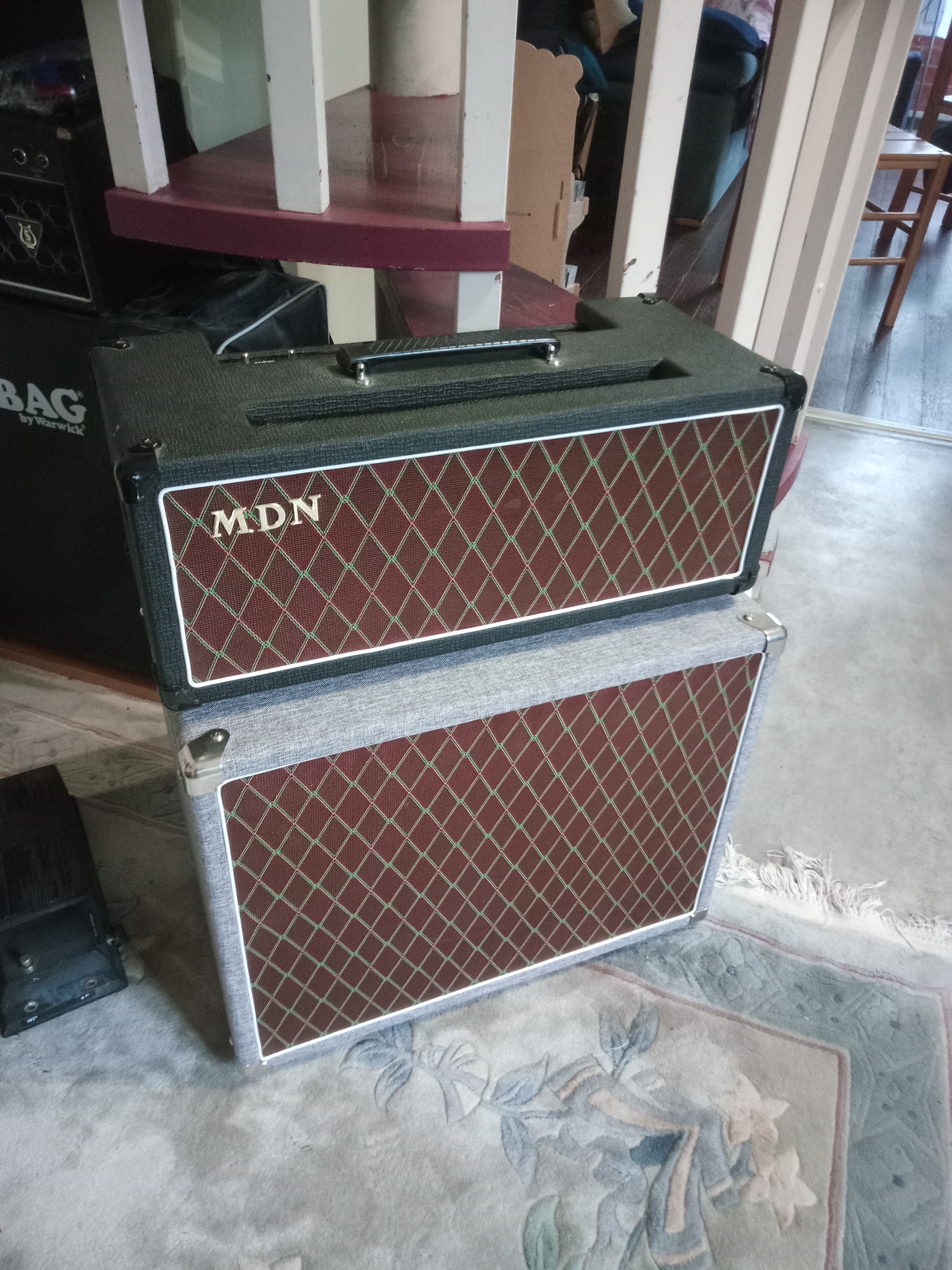 Tête d'ampli 18Watts MDN 15 (VOX AC15 canal EF86)