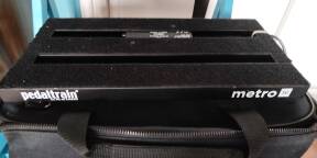 PEDALTRAIN METRO 16 + ALIM CIOKS DC5 link + cables