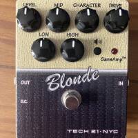 Tech 21 Blonde 100 euros
