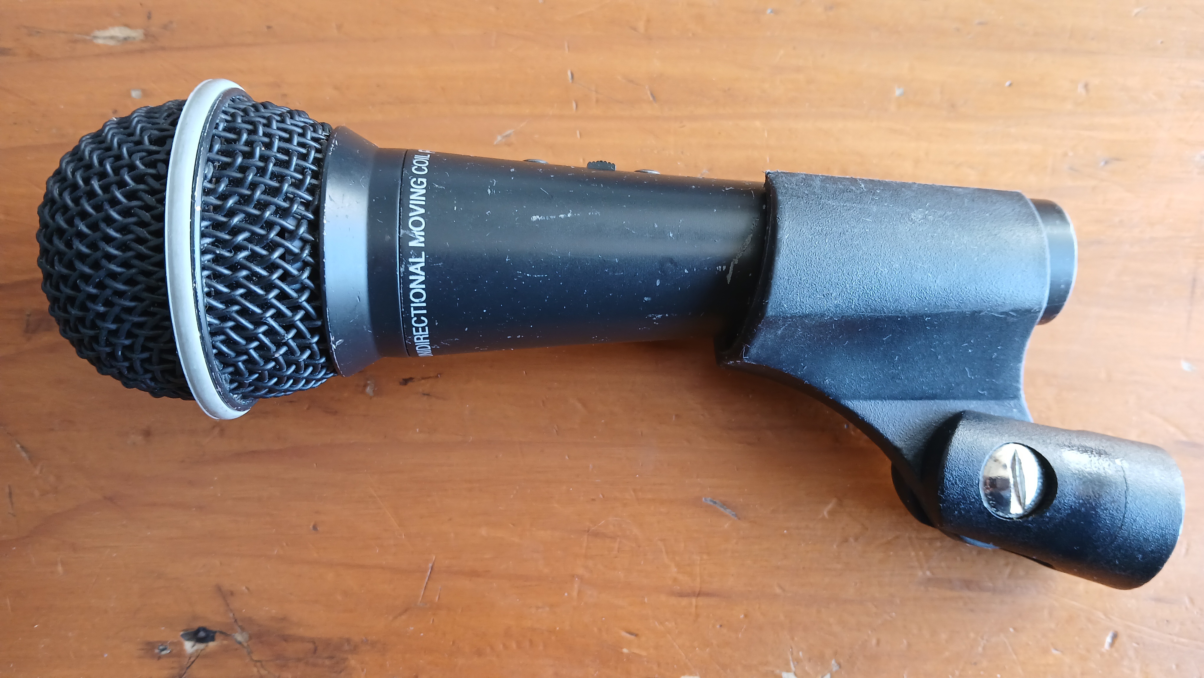 Vends microphone dynamique Fostex M521