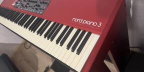 Vends mon Nord Piano 3 88 touches acheté neuf excellent état