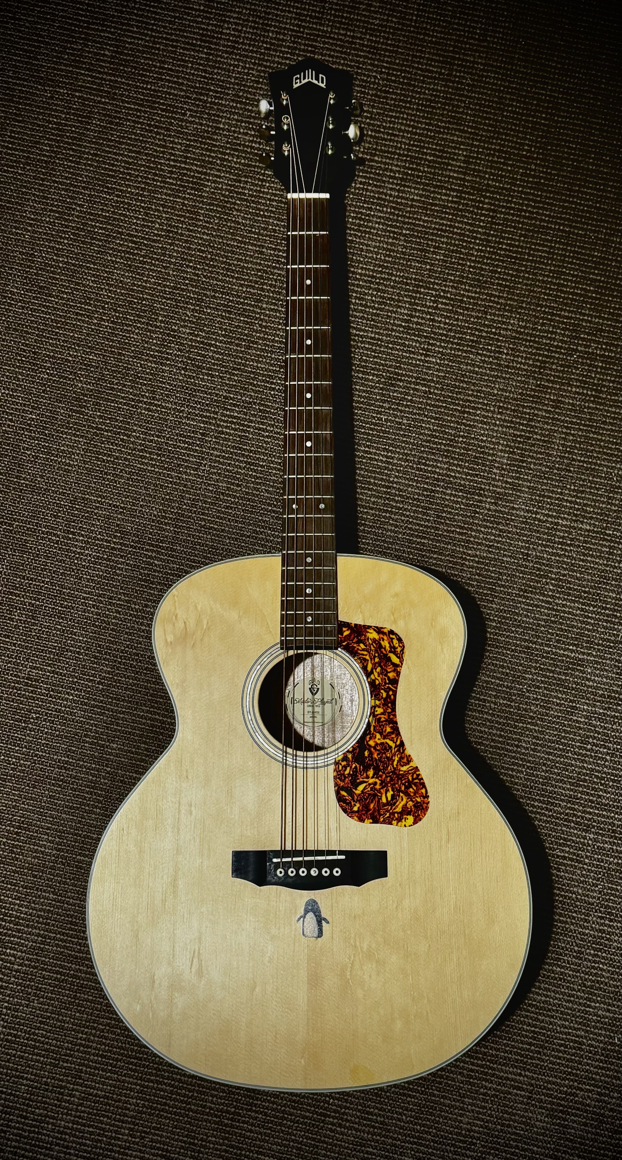 Guild baryton BT240E