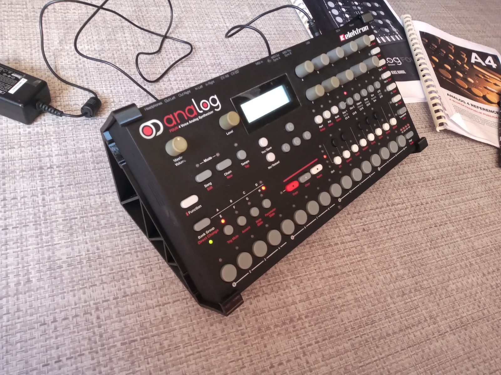 Vends Elekron Analog Four MK I