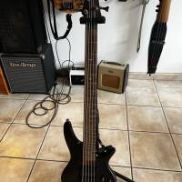 Vends Ibanez SR705