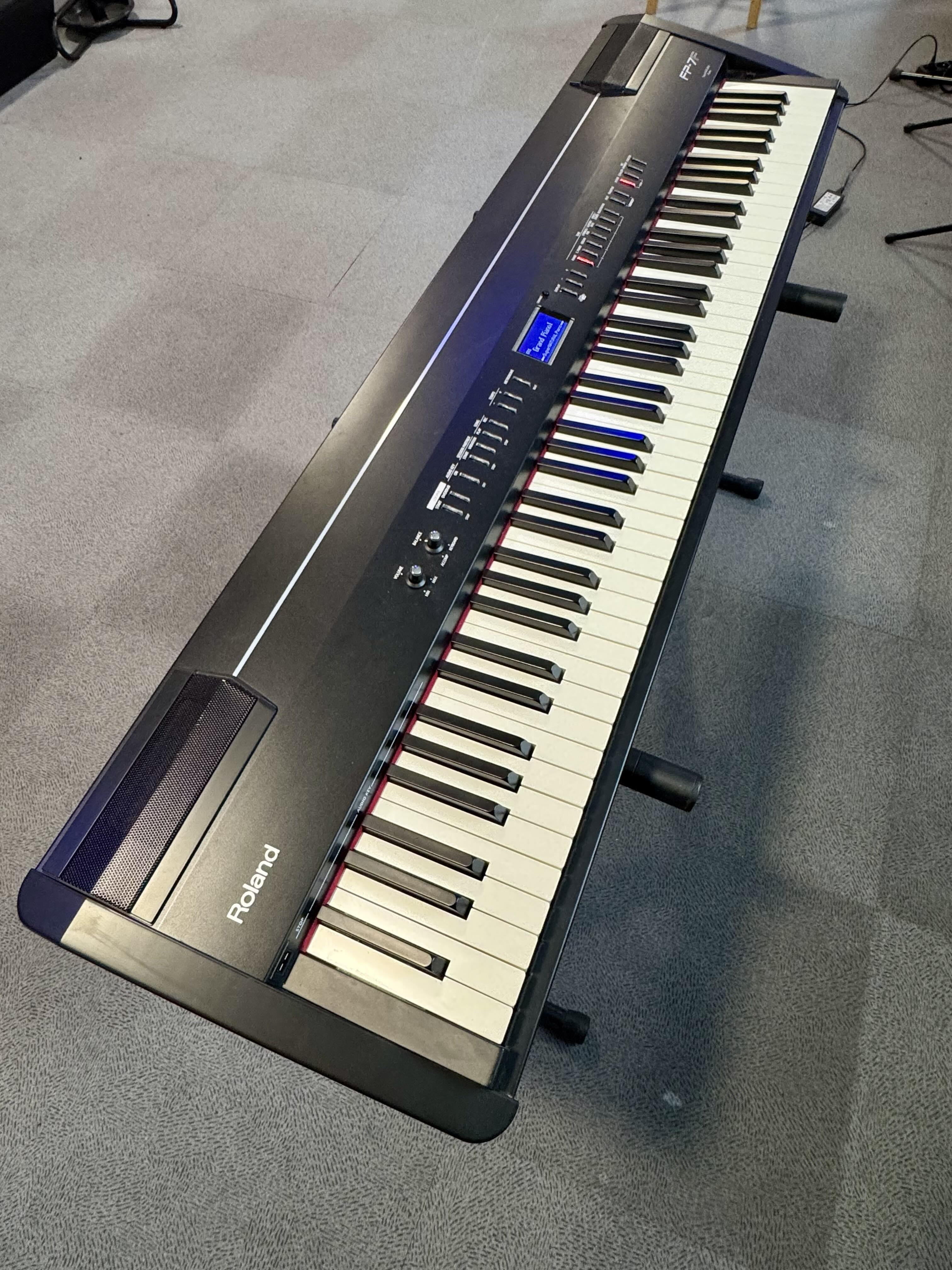 Vends Piano Numérique Roland FP-7F