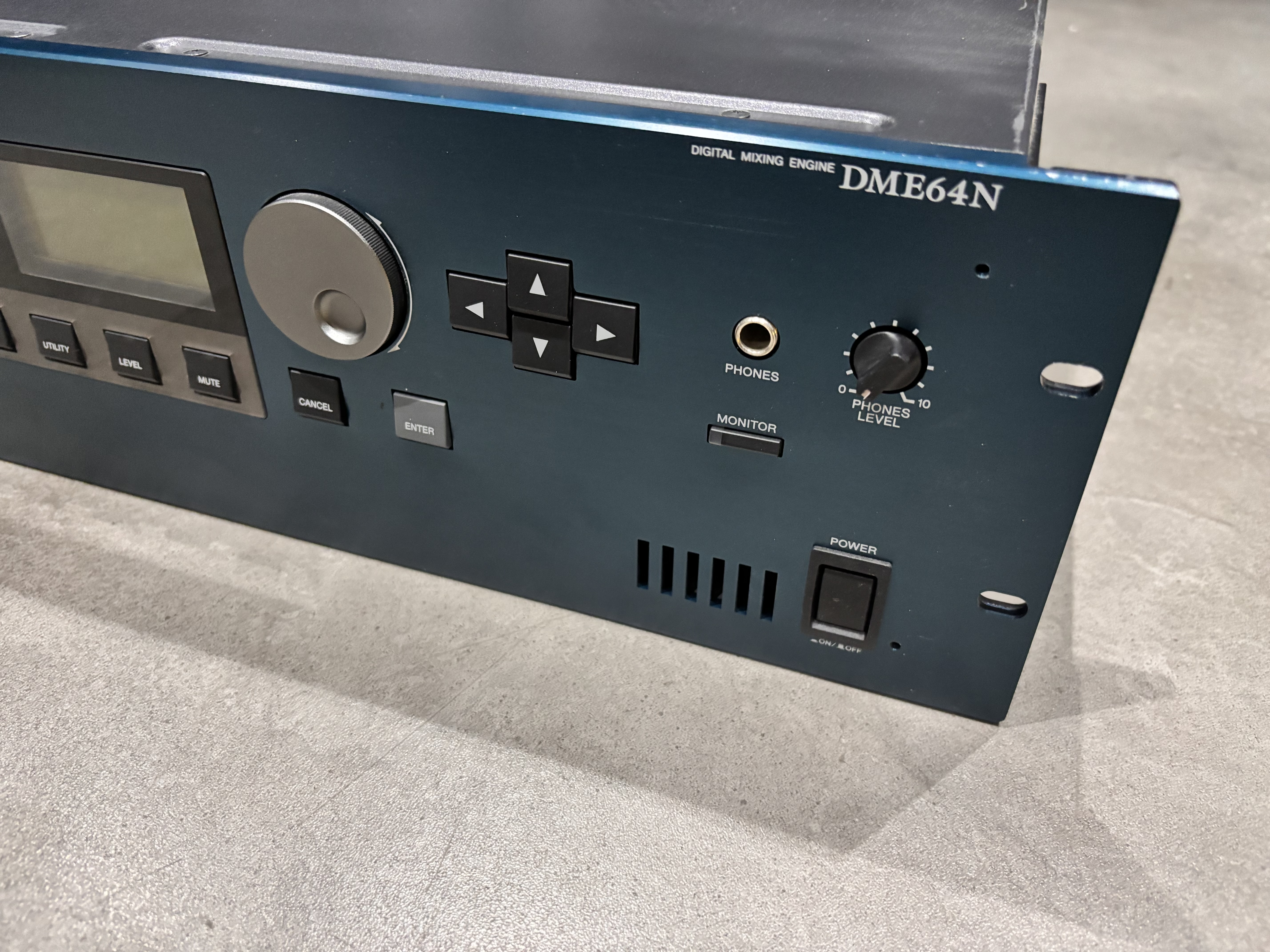 Yamaha DME64N (4803)