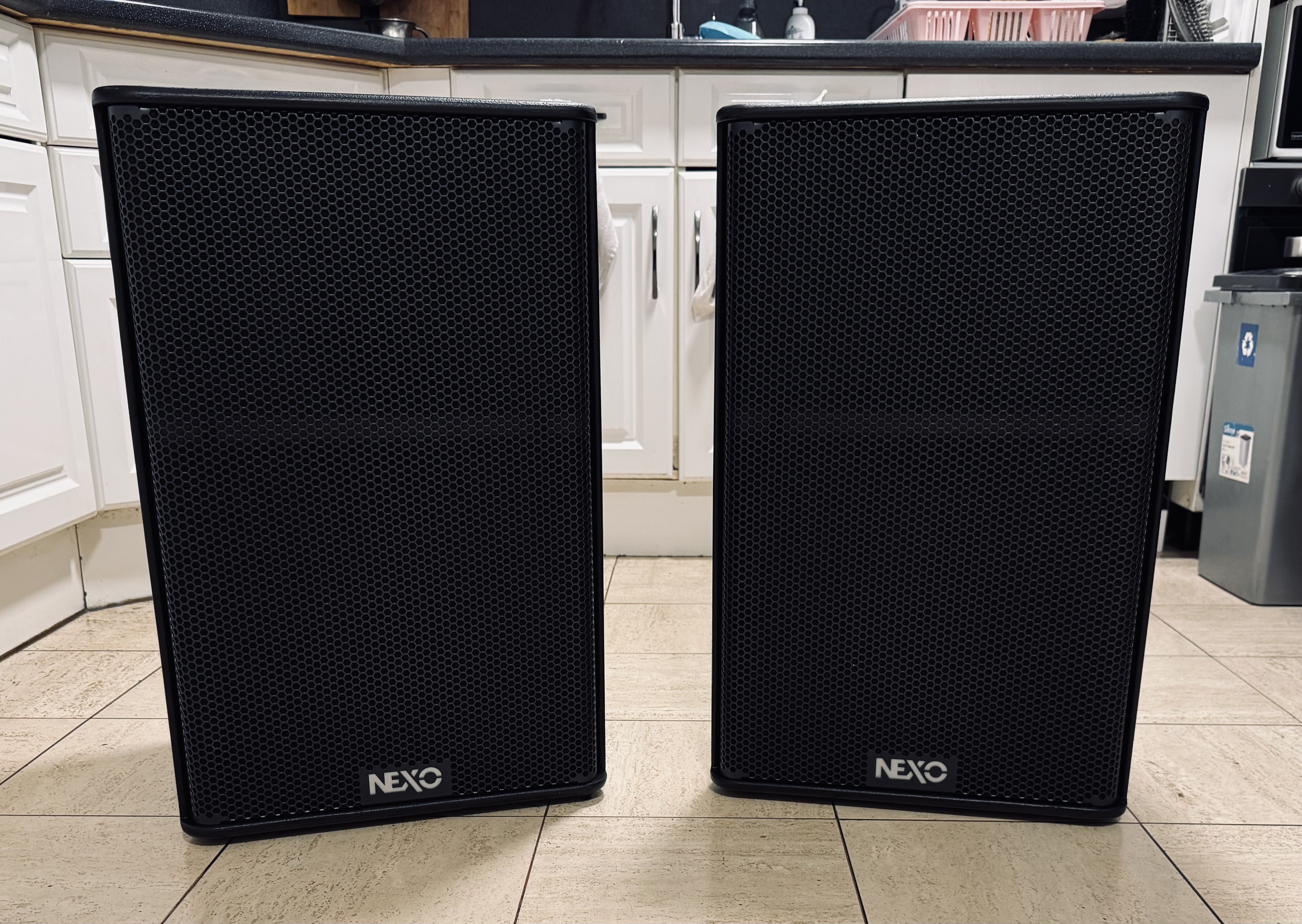 NEXO PS15 R2 état Neuf