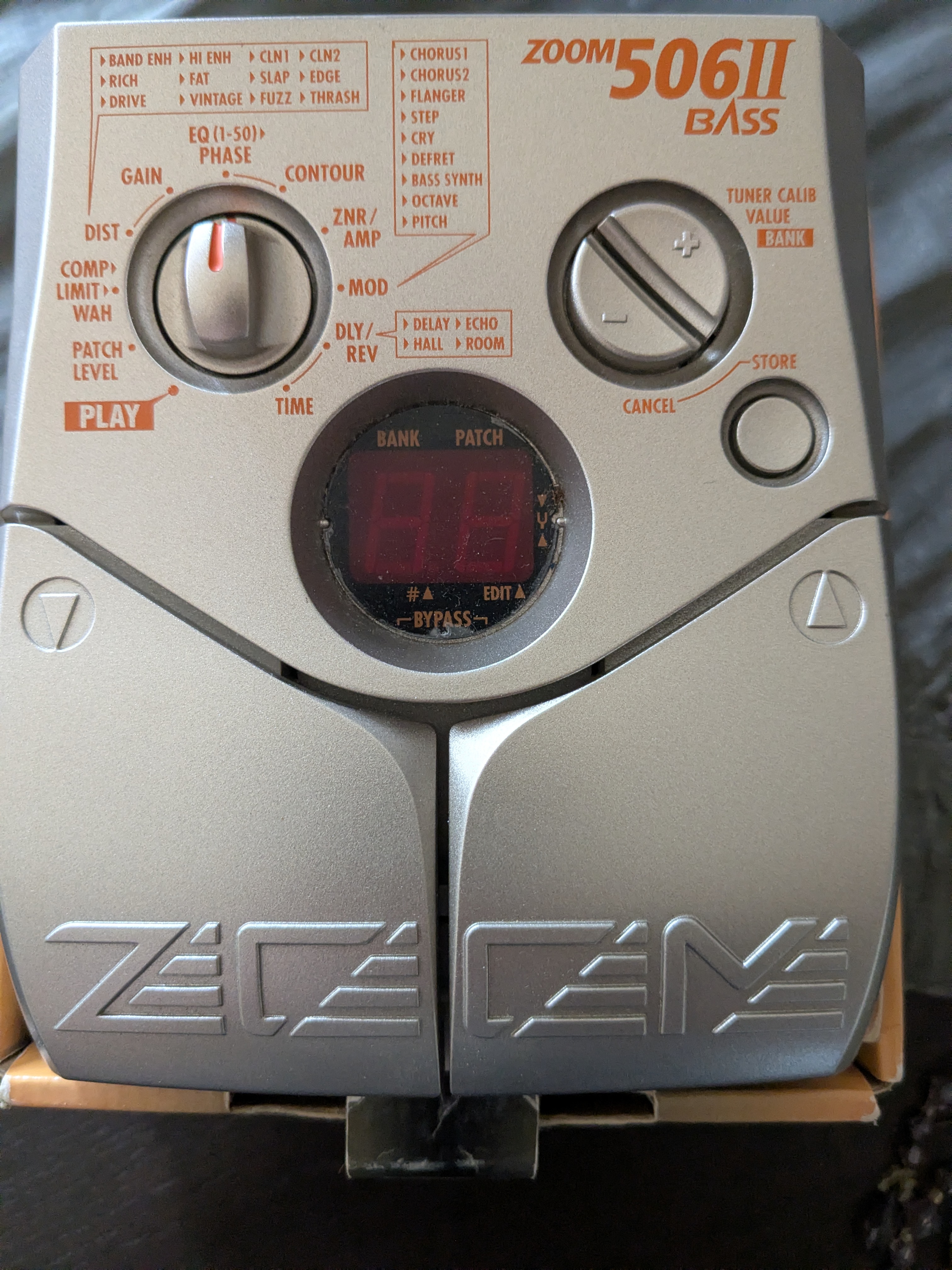 Vend multi effet zoom 506 II bass