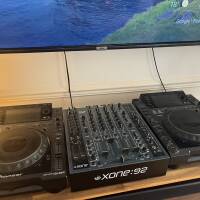 Vends une paire de CDJ2000 en bon état