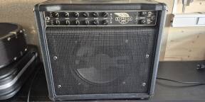 Mesa Boogie Express 5:25 trés bon état avec footswitch et housse neuve + beam blocker
