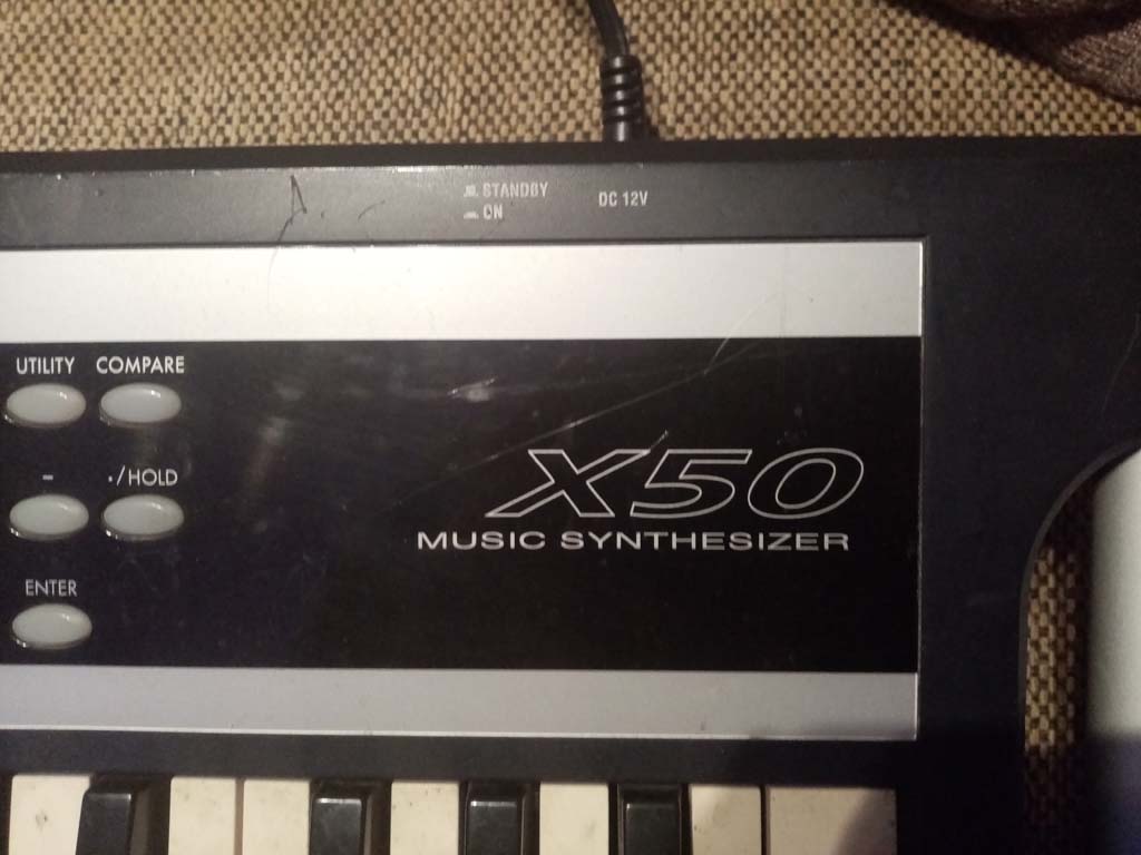 Korg X50 - Clavier synthétiseur numérique