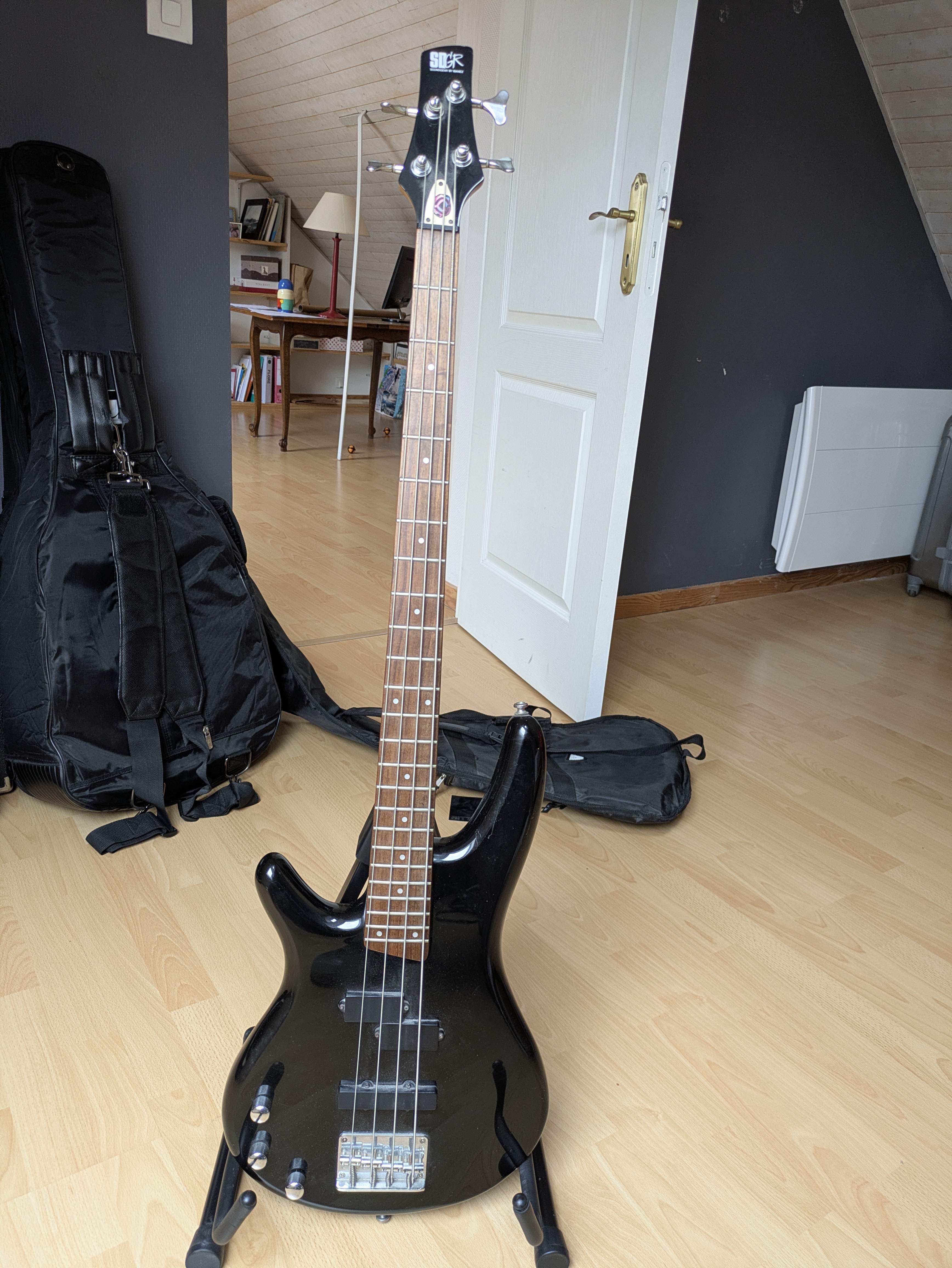 Basse Ibanez SR300L gaucher