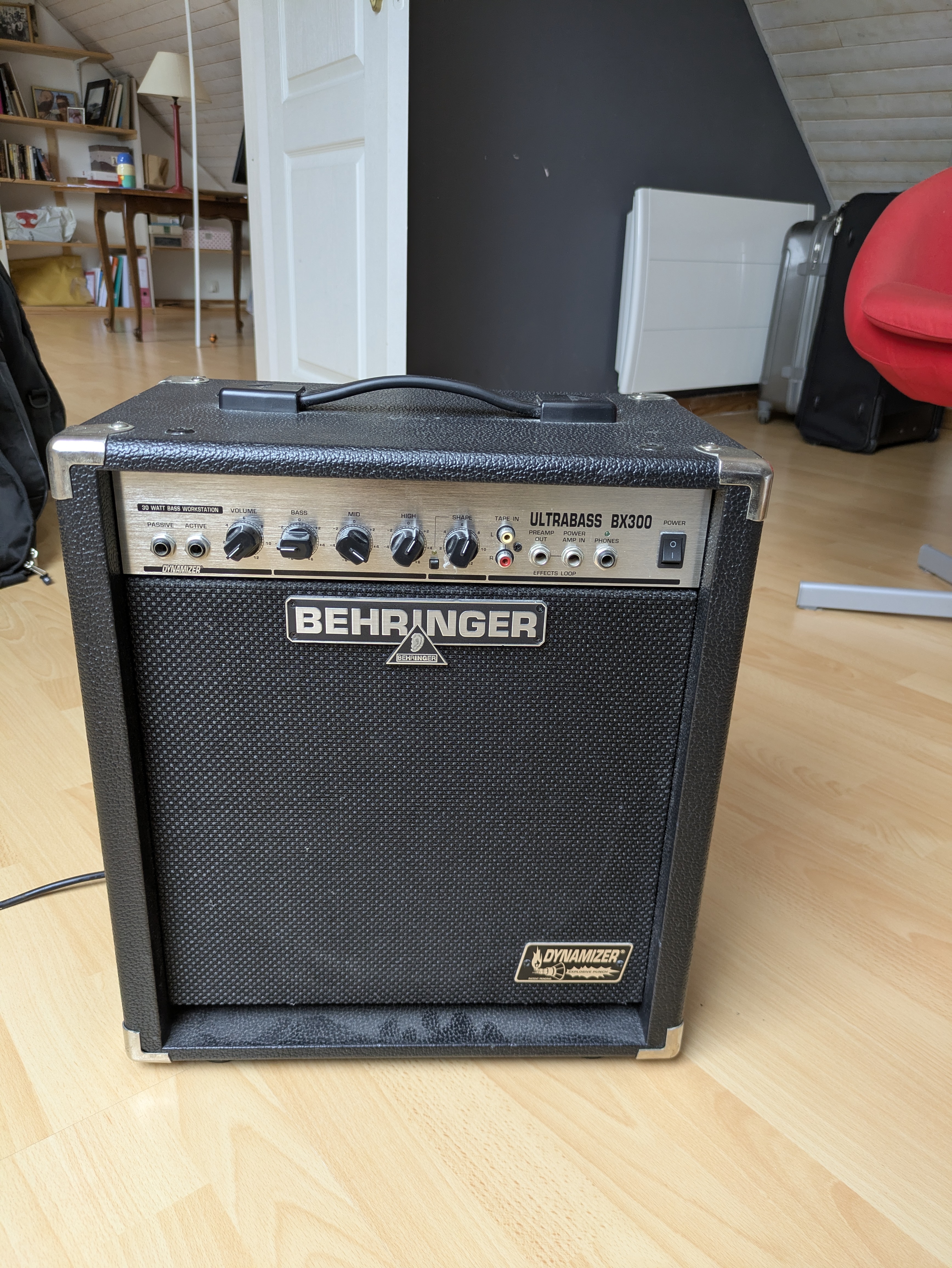 Ampli Basse Behringer ULTRABASS BX300