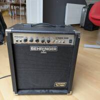 Ampli Basse Behringer ULTRABASS BX300