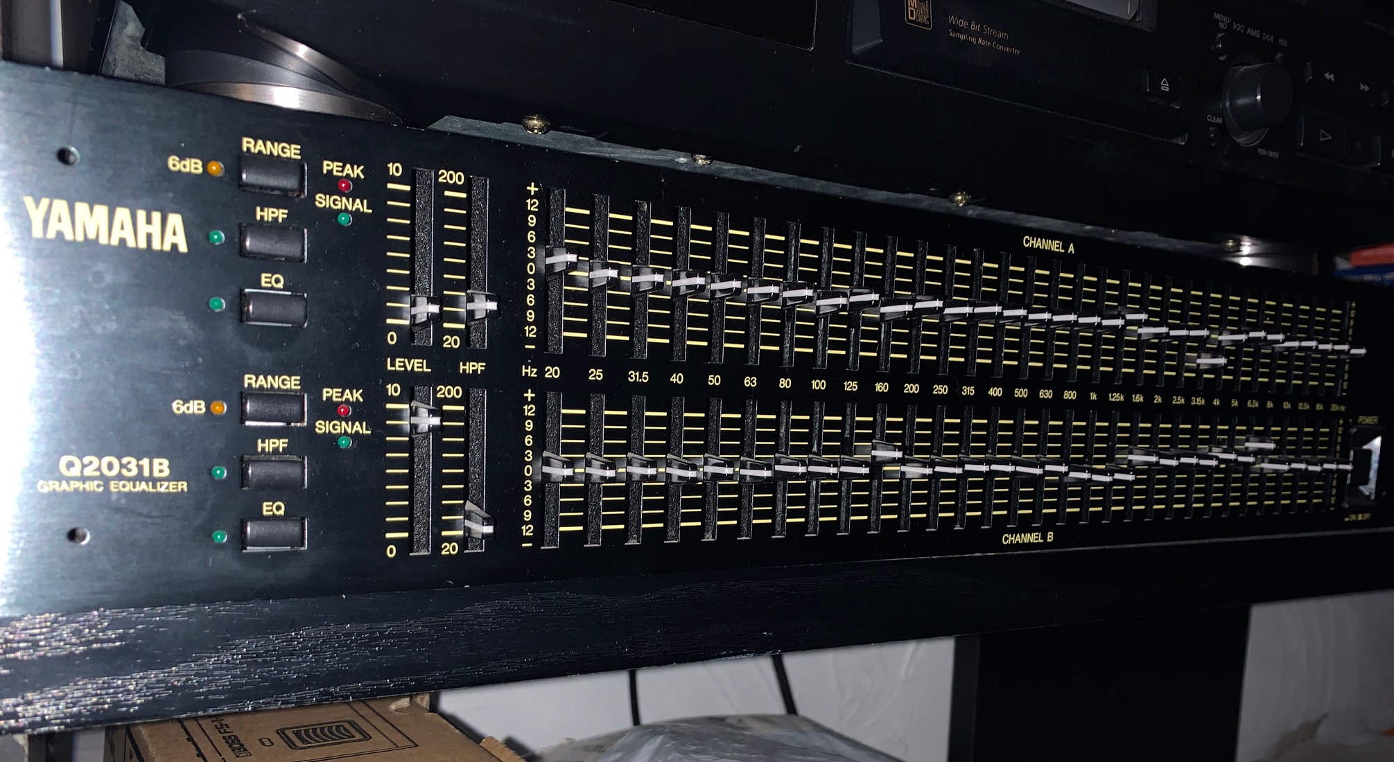 Vds Egaliseur graphique Yamaha Q2031B