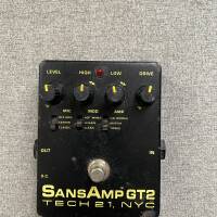 Vends la célèbre SansAmp GT2 de Tech 21