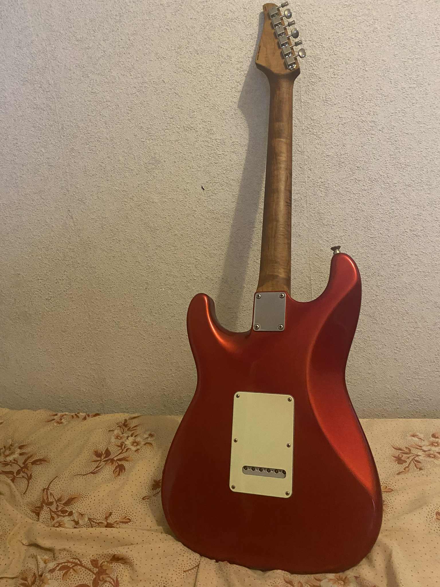 vends suhr classic s vintage édition limitée fiesta red
