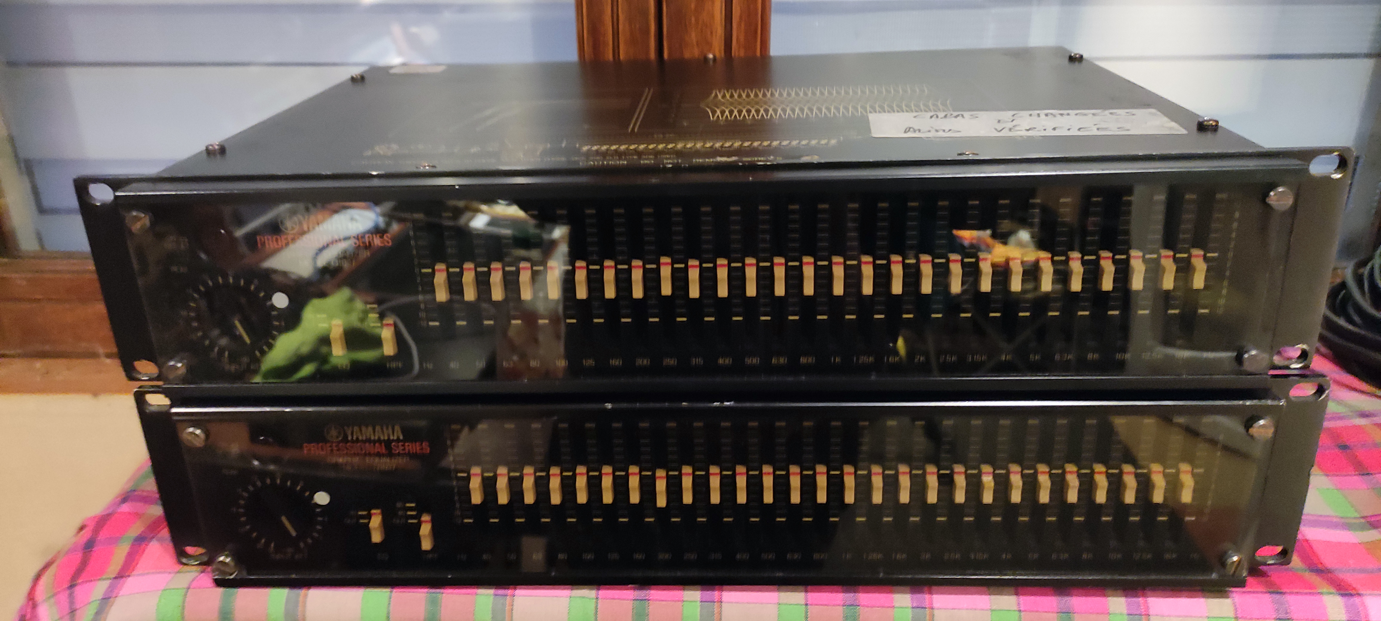 Yamaha Professional Series Q1027 Égaliseurs graphiques