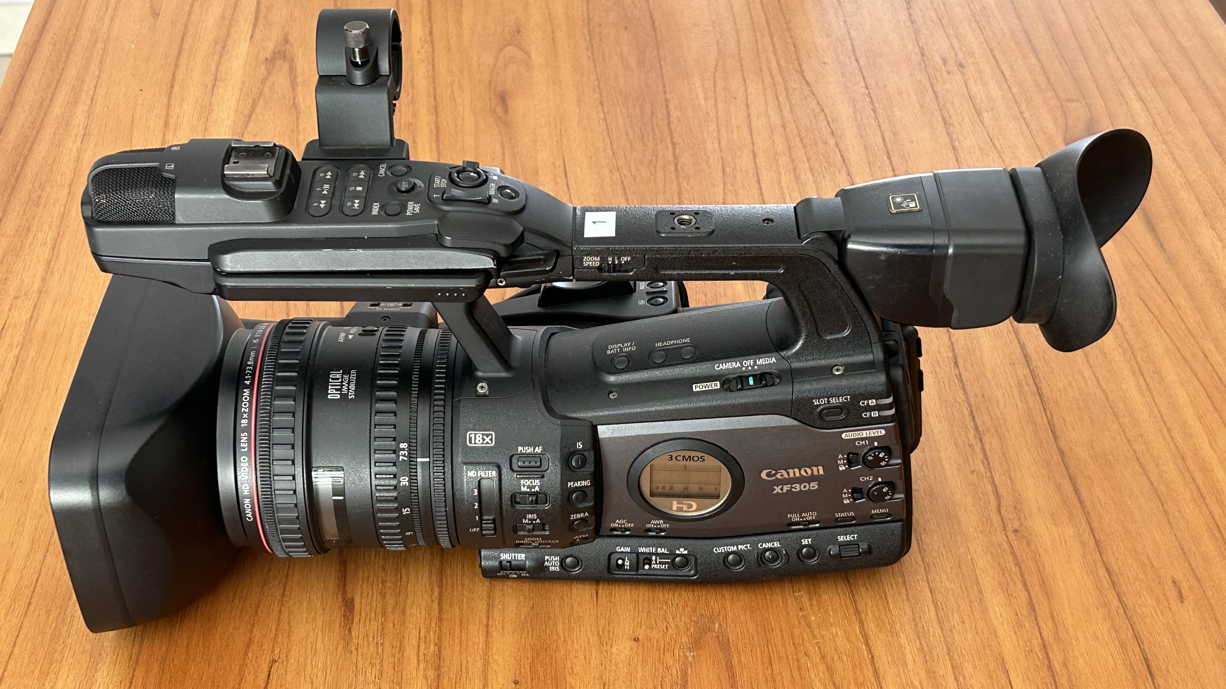 VENDS CAMERA PRO CANON XF 305 