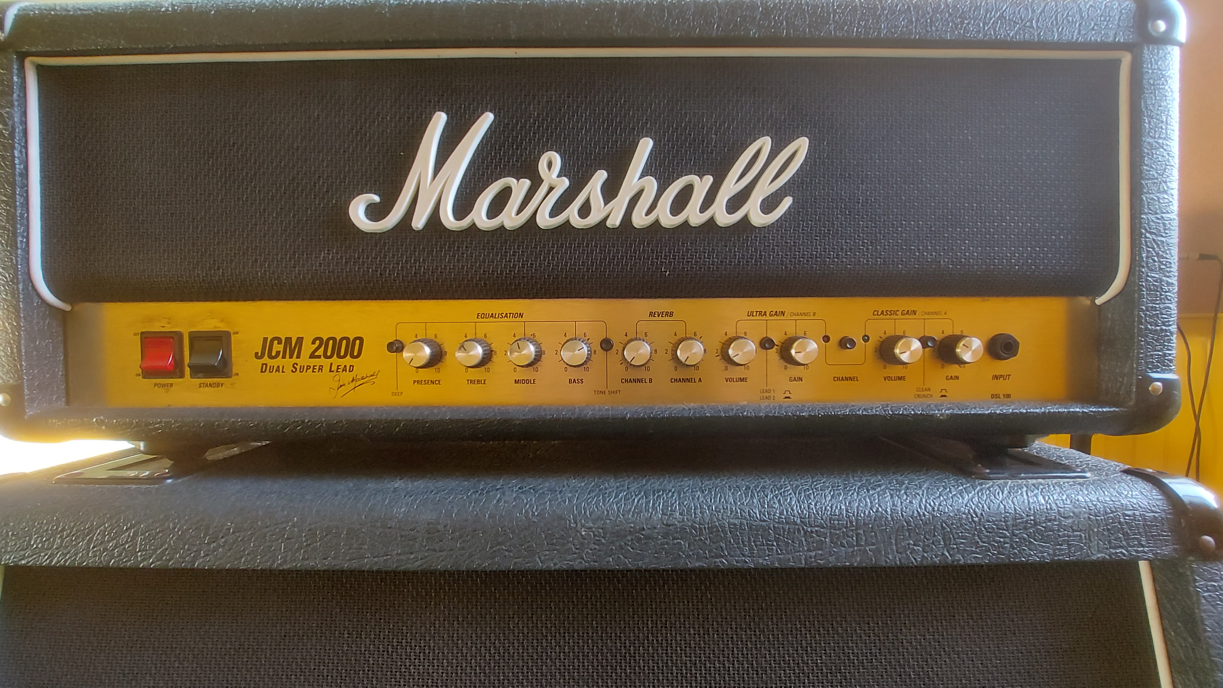 Marshall JCM2000 Dual Super Lead 