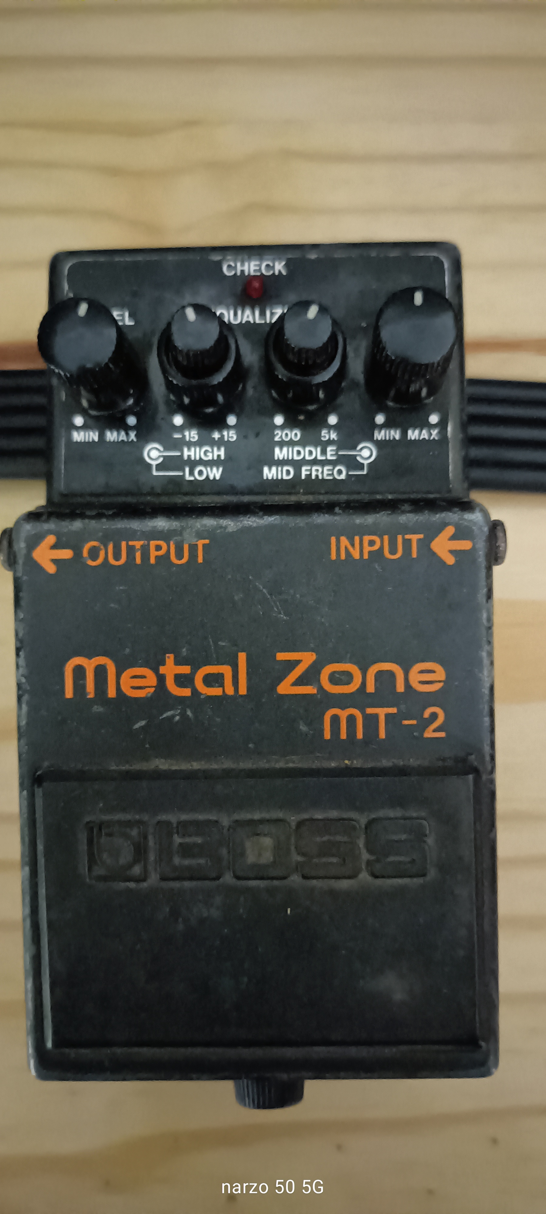 Vends pédale disto Boss Metal Zone MT-2 années 1990