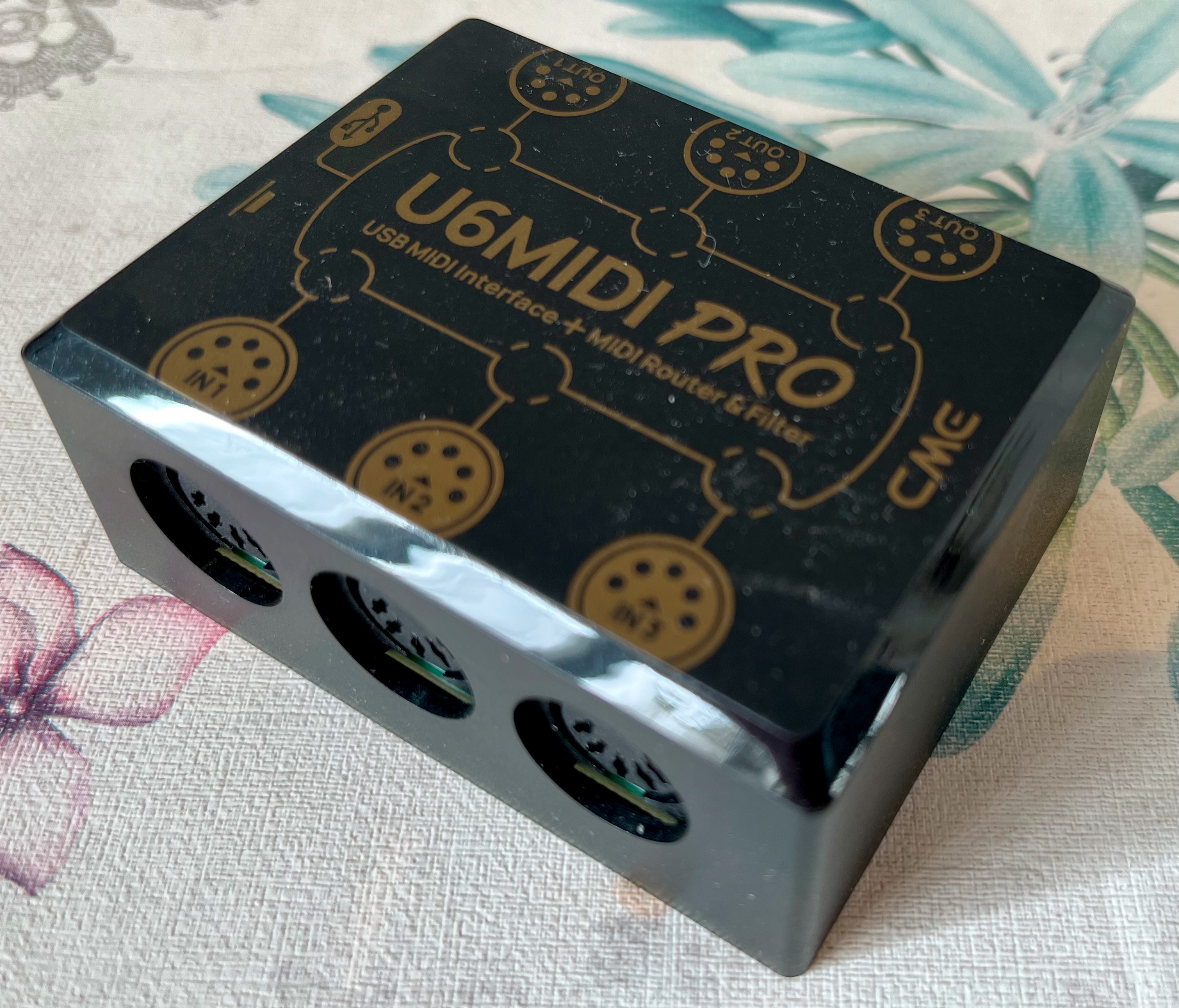 Interface MIDI CME U6MIDI Pro