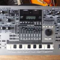 Vends Roland MC 505