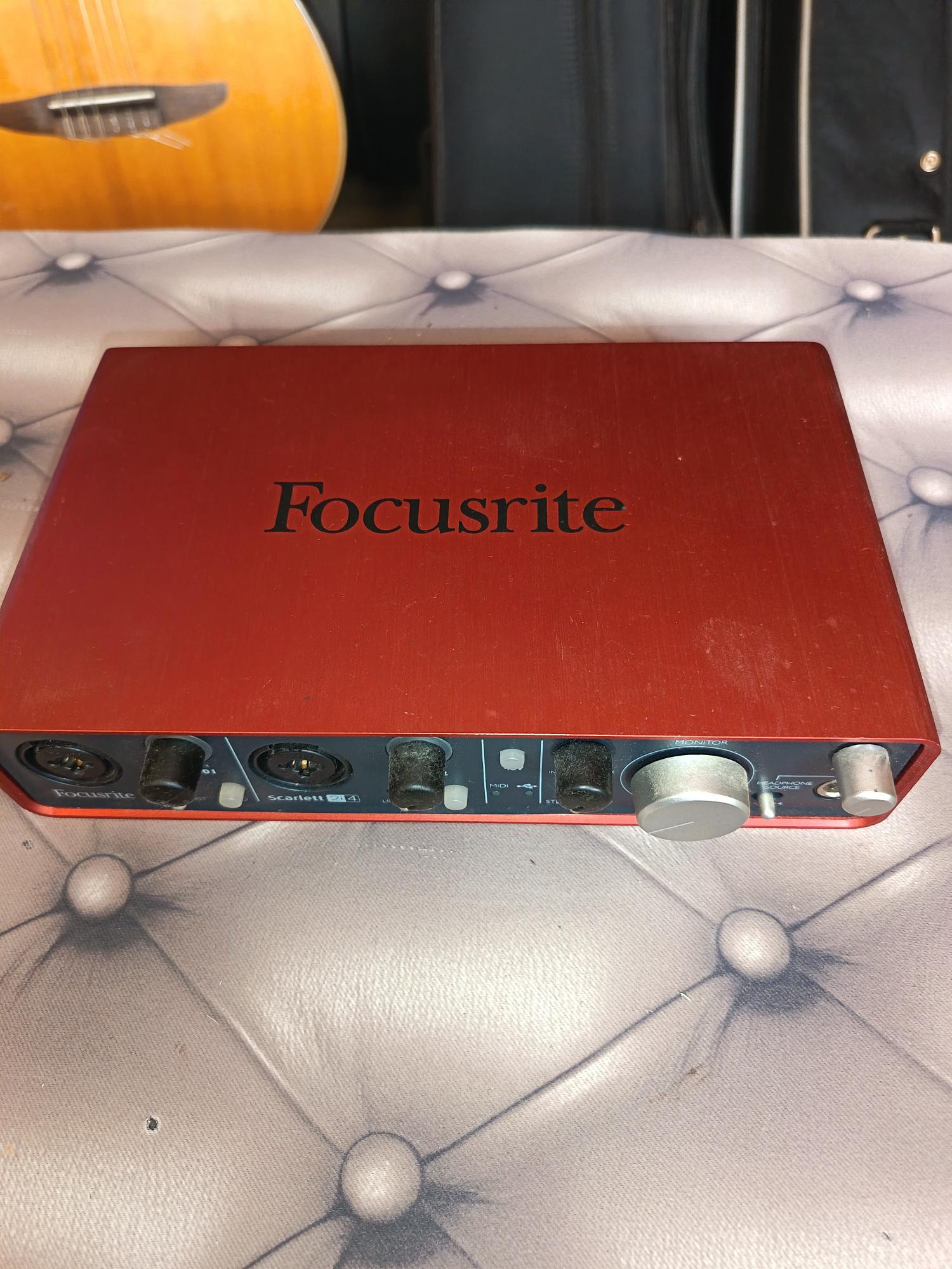 Focusrite Scarlett 2i4