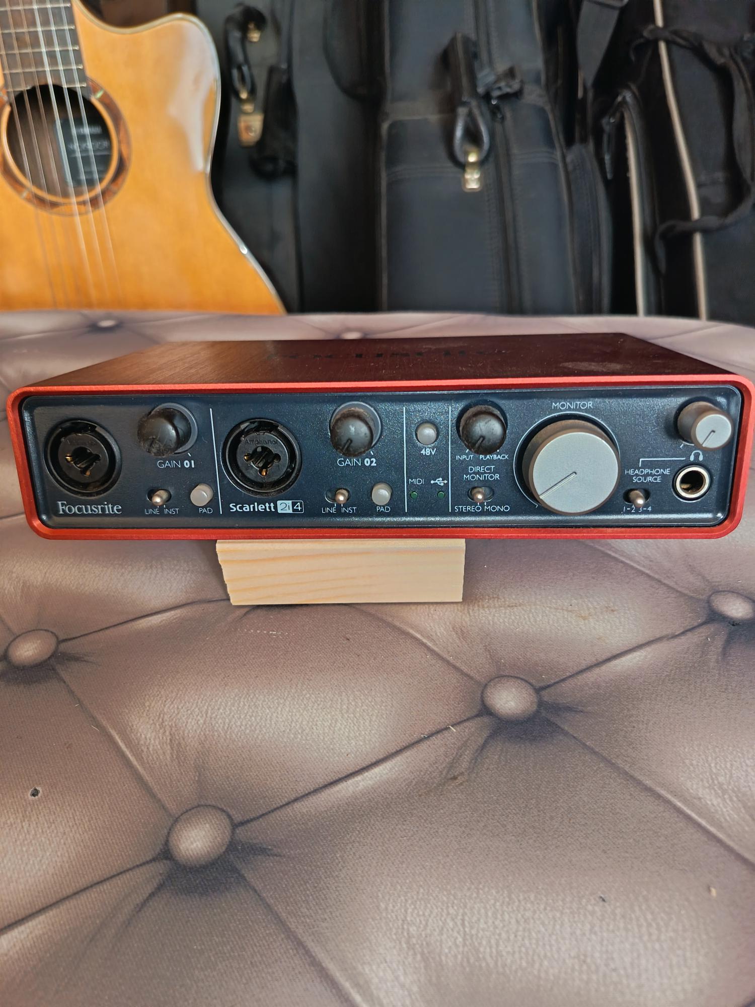Focusrite Scarlett 2i4 (86394)